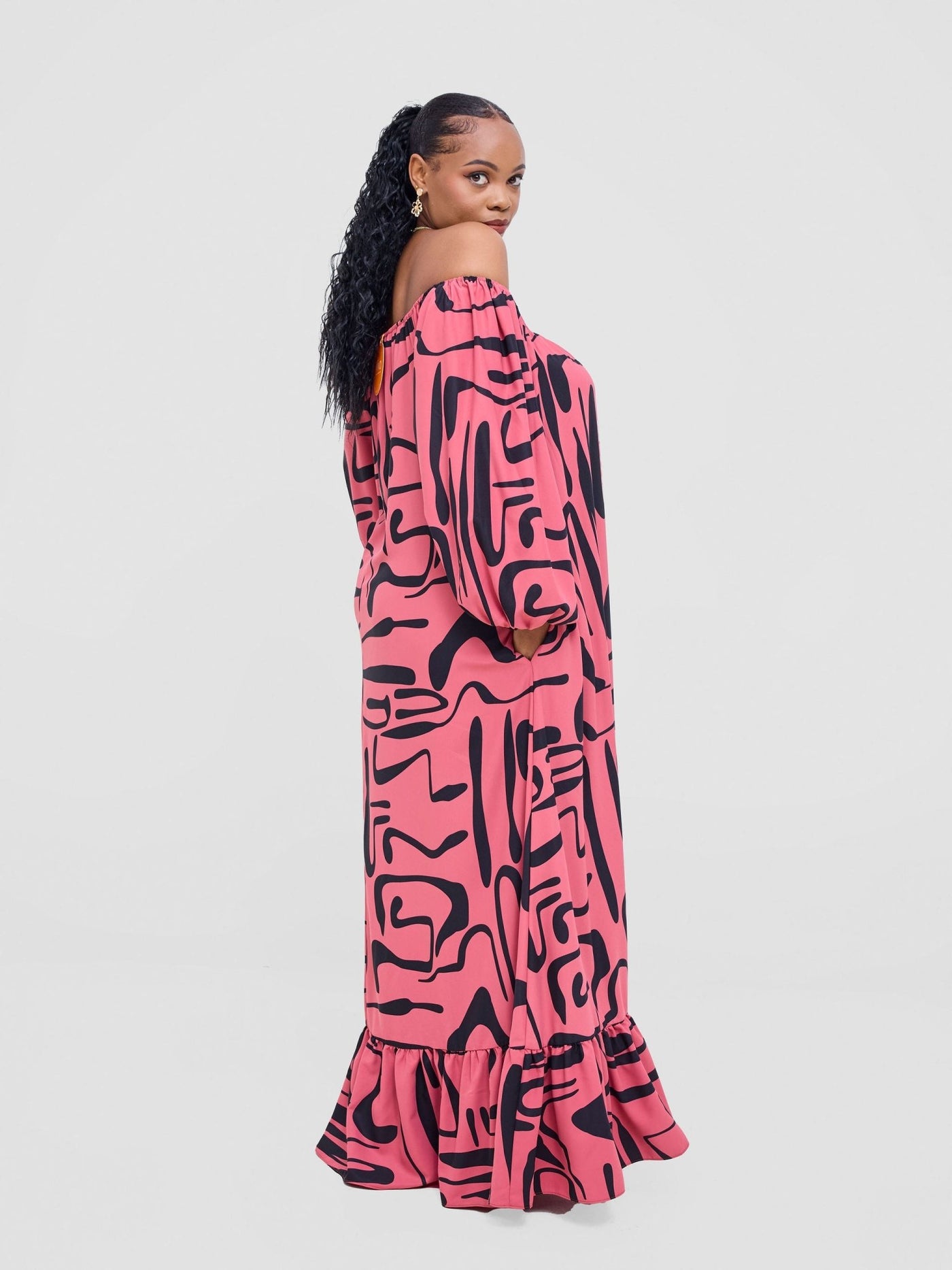 Vivo Serwa Square Neck Maxi Dress - Coral / Black Sera Print - Shopzetu