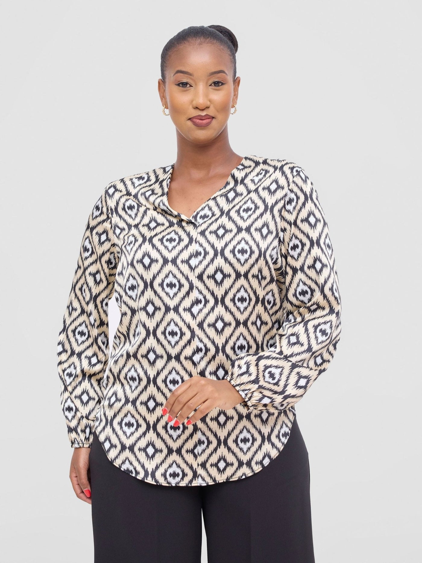Vivo Dua Satin Bishop Sleeve Top - Black / Beige Lai Print - Shopzetu