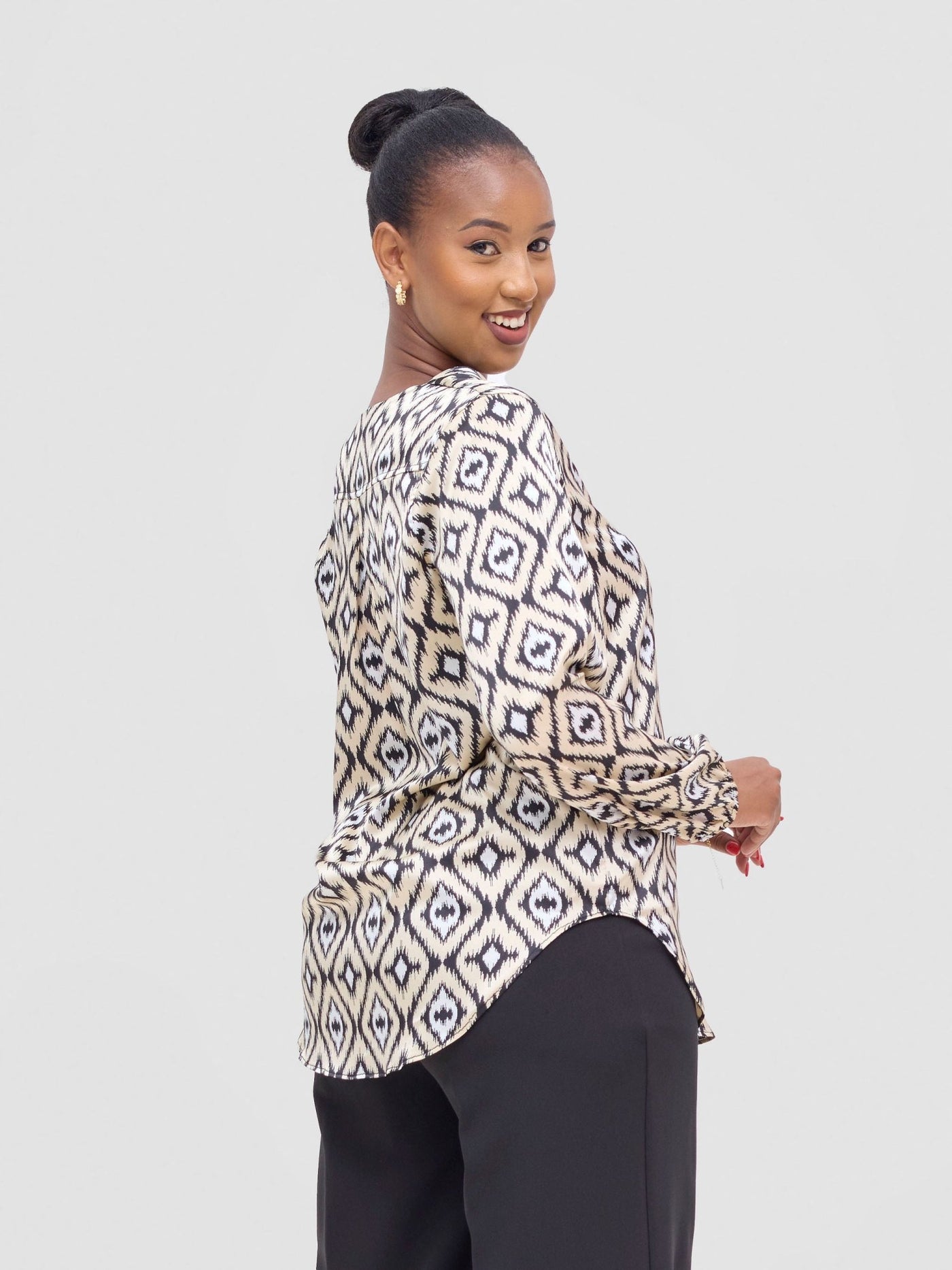 Vivo Dua Satin Bishop Sleeve Top - Black / Beige Lai Print - Shopzetu