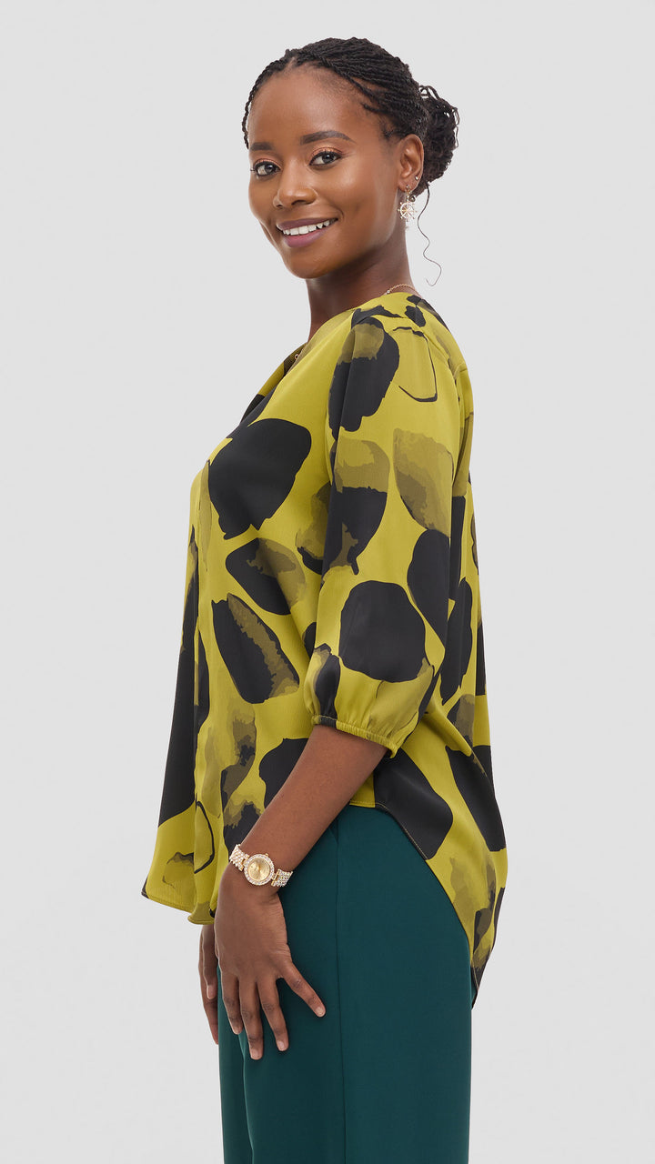 Vivo Dua 3/4 Sleeved V-Neck Shirt in Satin  - Olive / Black Arisi Print