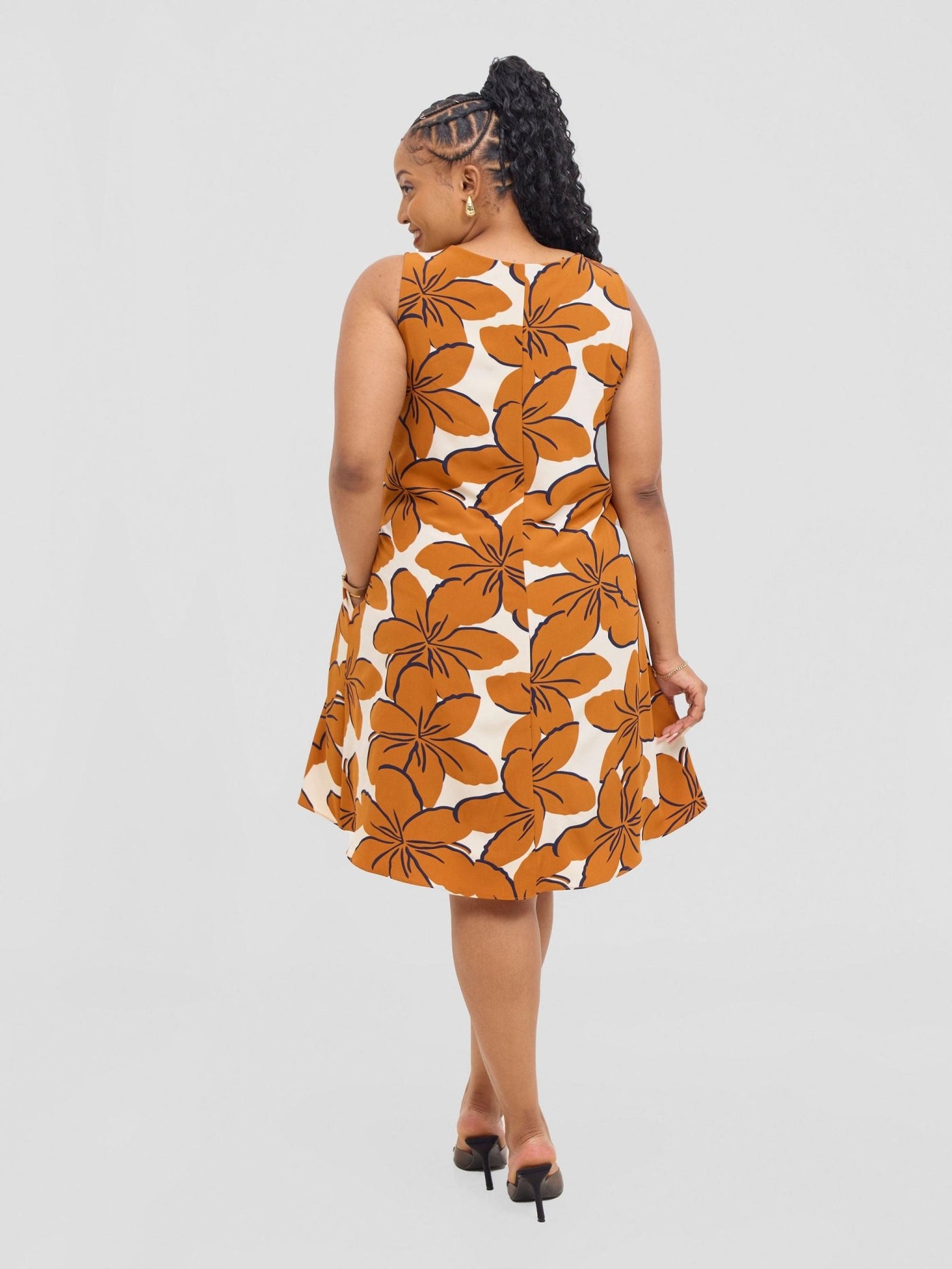 Vivo Ava Front Pleat Knee Length Dress - Rust / Cream Print - Shopzetu