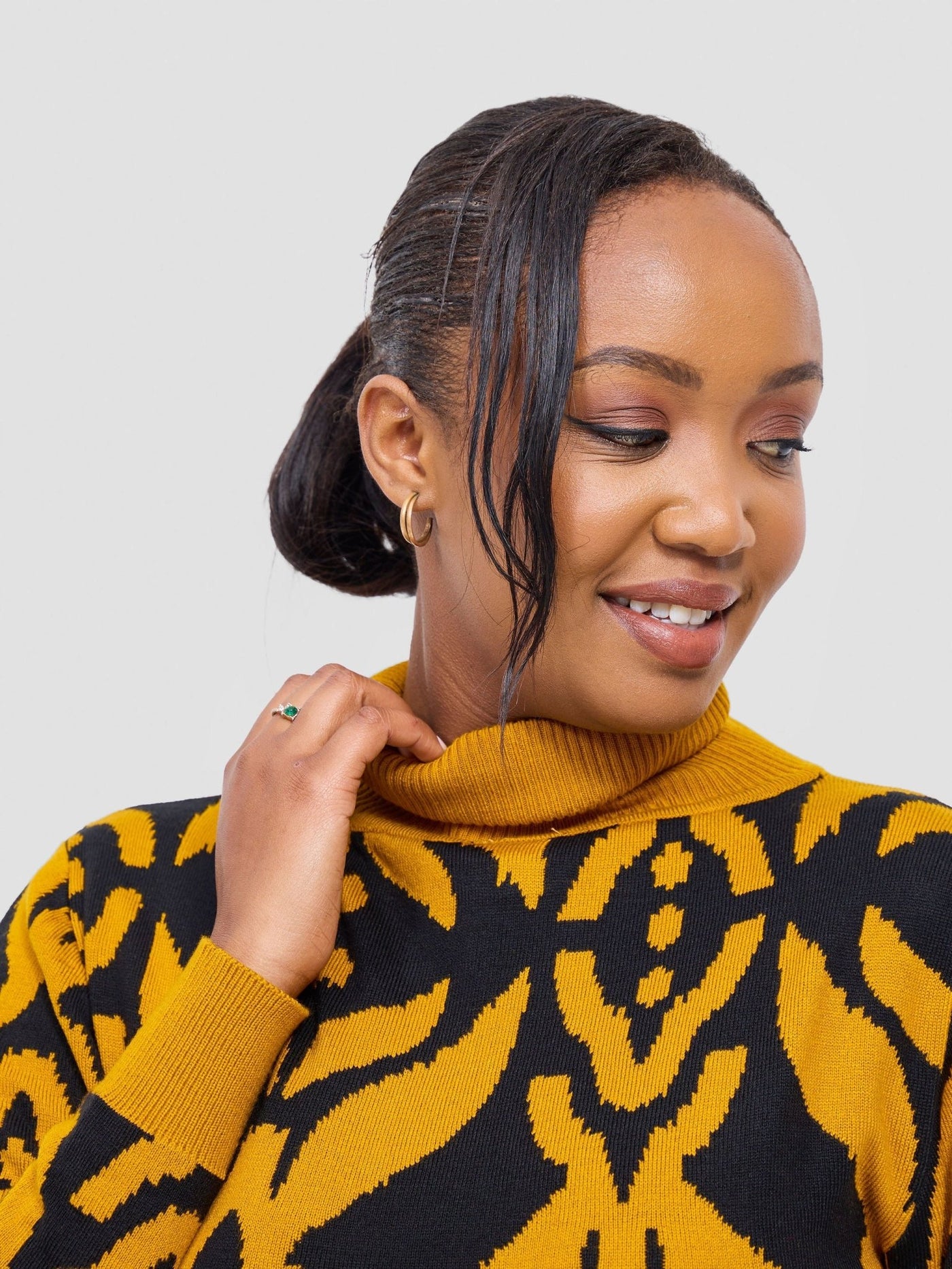 Vivo Lalani Turtle Neck Sweater Dress - Mustard / Black Ukwi Print - Shopzetu