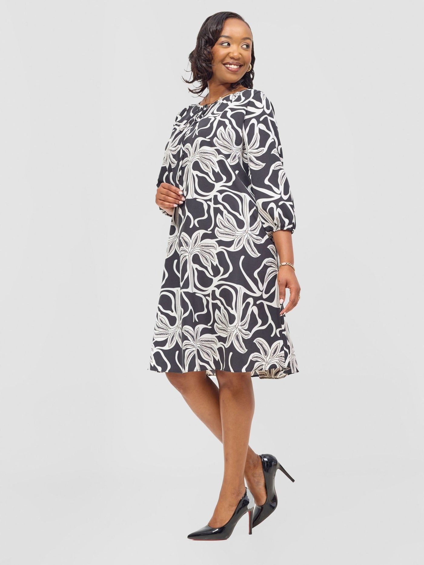 Vivo Nala 3/4 Sleeve Tent Dress - Grey / Black Ala Print - Shopzetu