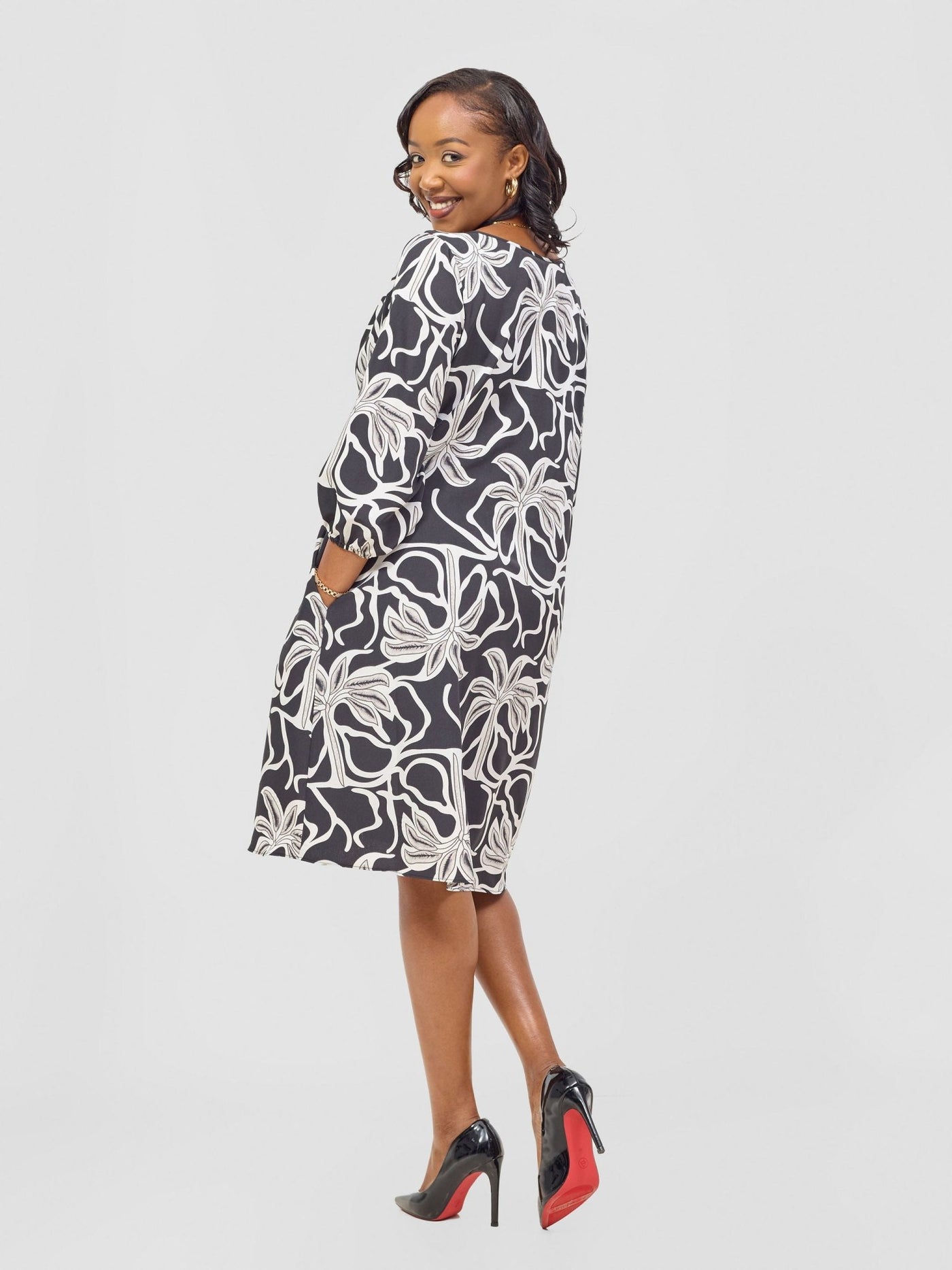 Vivo Nala 3/4 Sleeve Tent Dress - Grey / Black Ala Print - Shopzetu