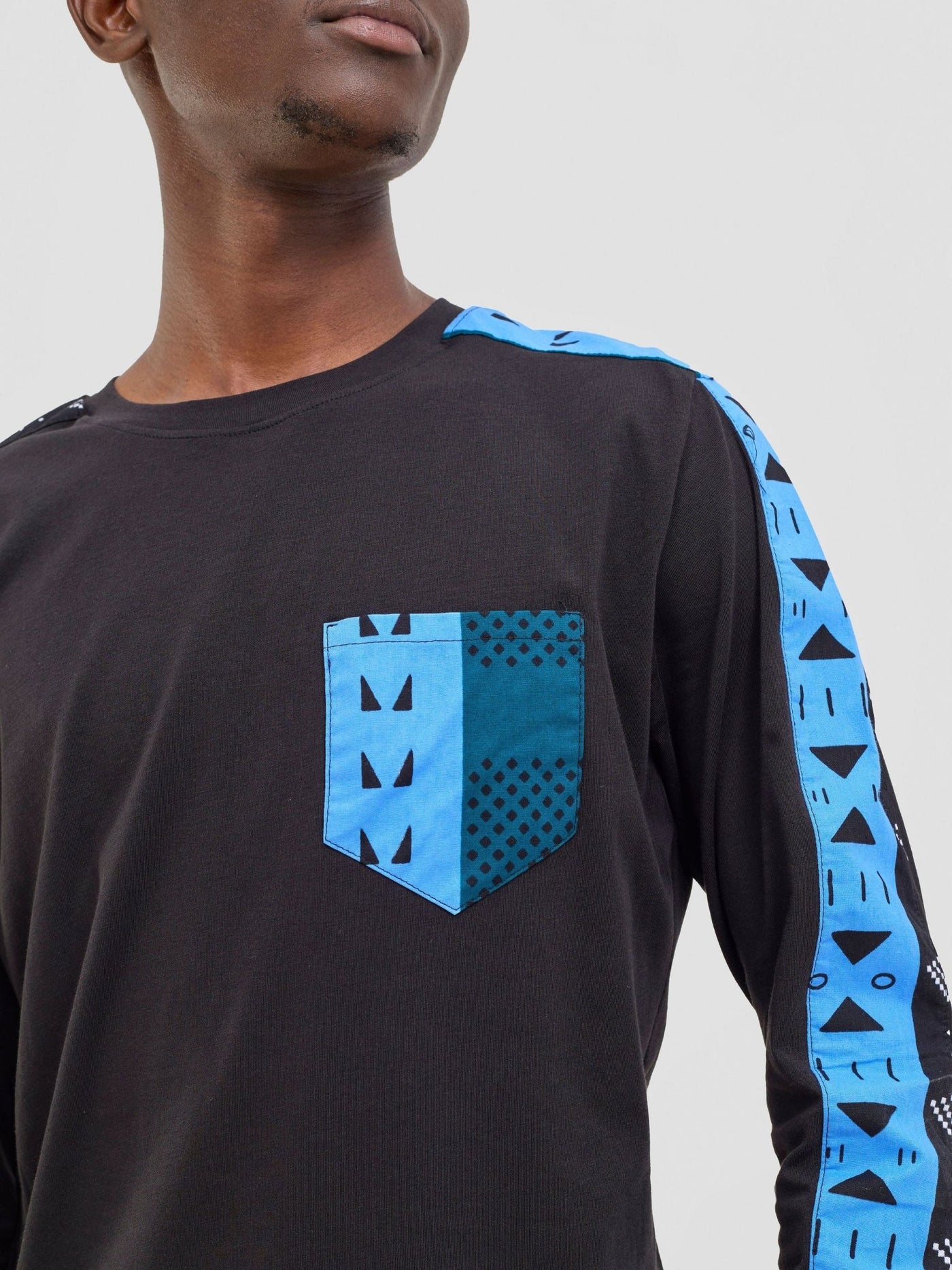 Safari Men's Long Sleeve T-shirt - Black / Elmi Print - Shopzetu