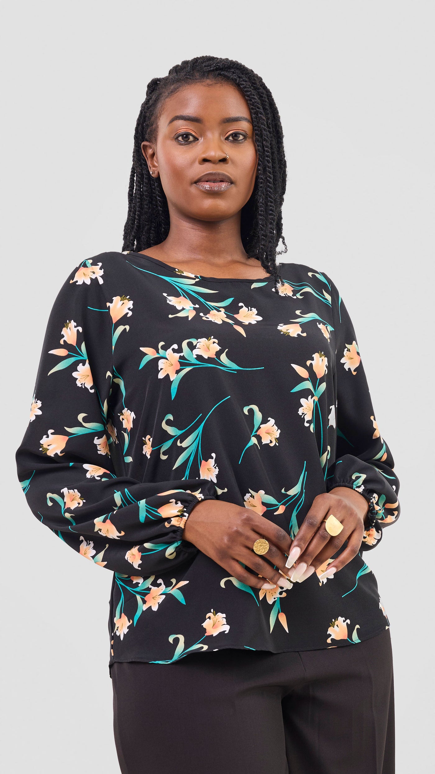 Vivo Basic Crepe Bishop Sleeve Top - Black / Peach Print