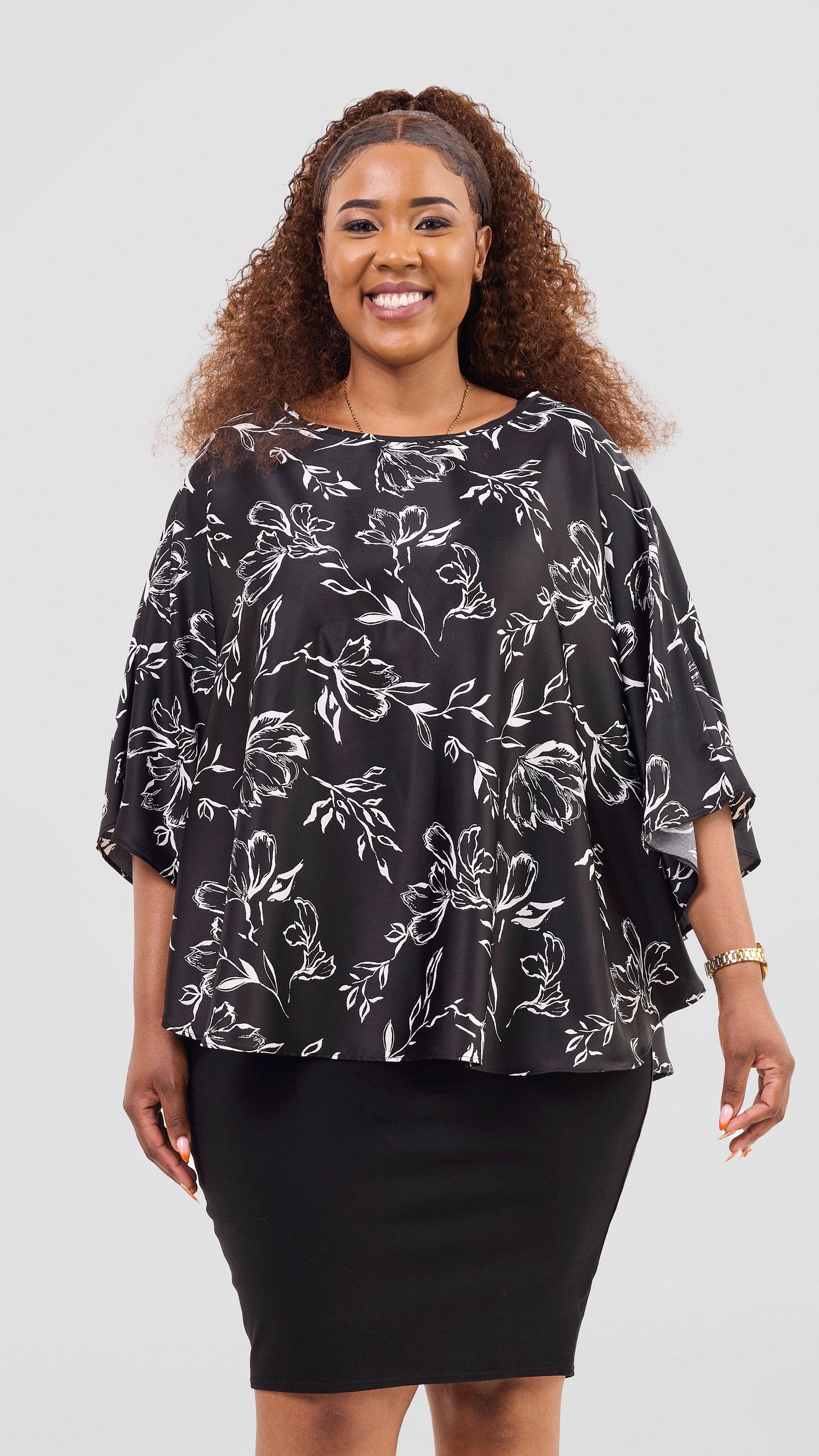 Vivo Sakari Circular Loose Top - Black / White Print