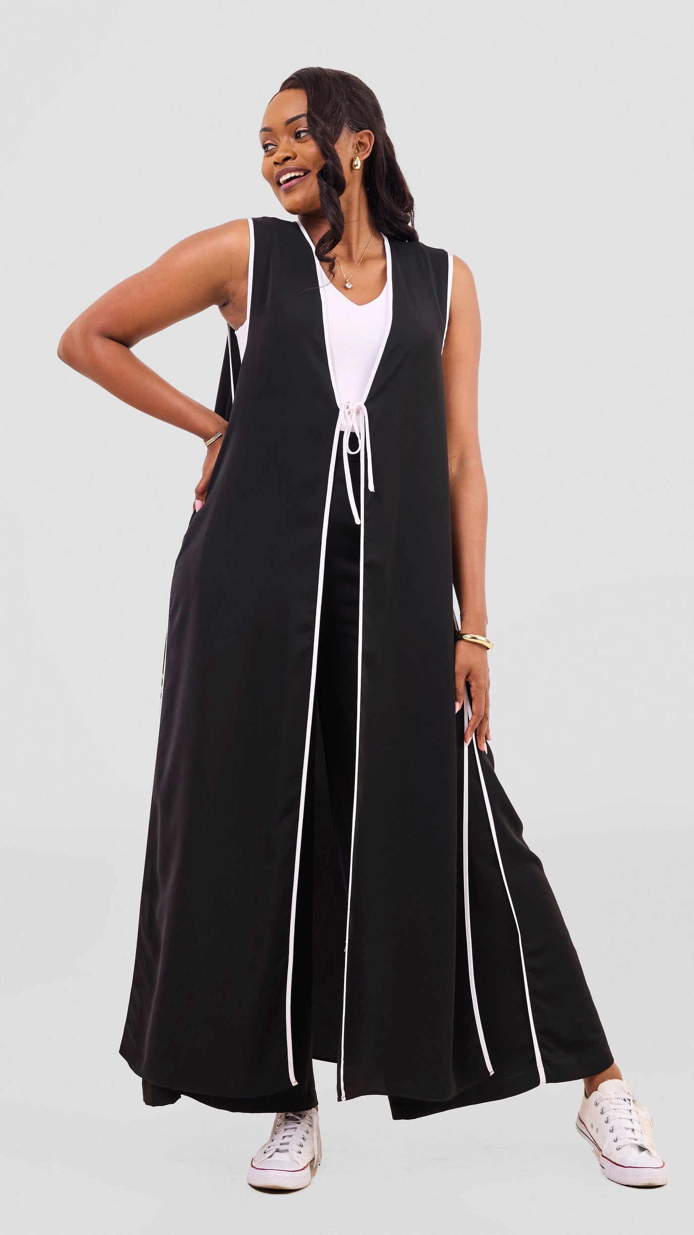 Vivo Nuru Sleeveless Maxi Kimono - Black