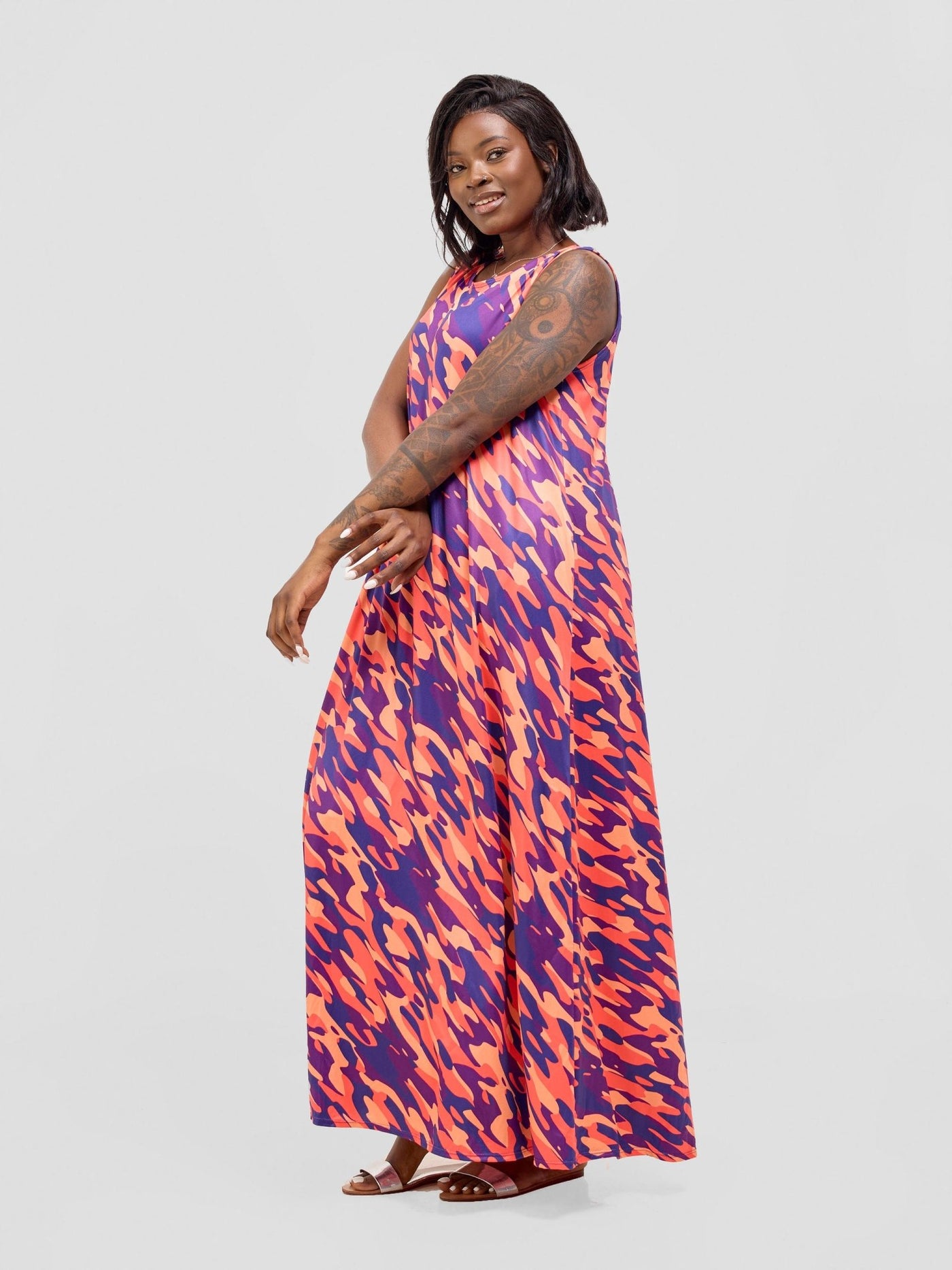 Vivo Lumi Back Pleat Maxi Dress - Orange / Burgundy Isi Print - Shopzetu