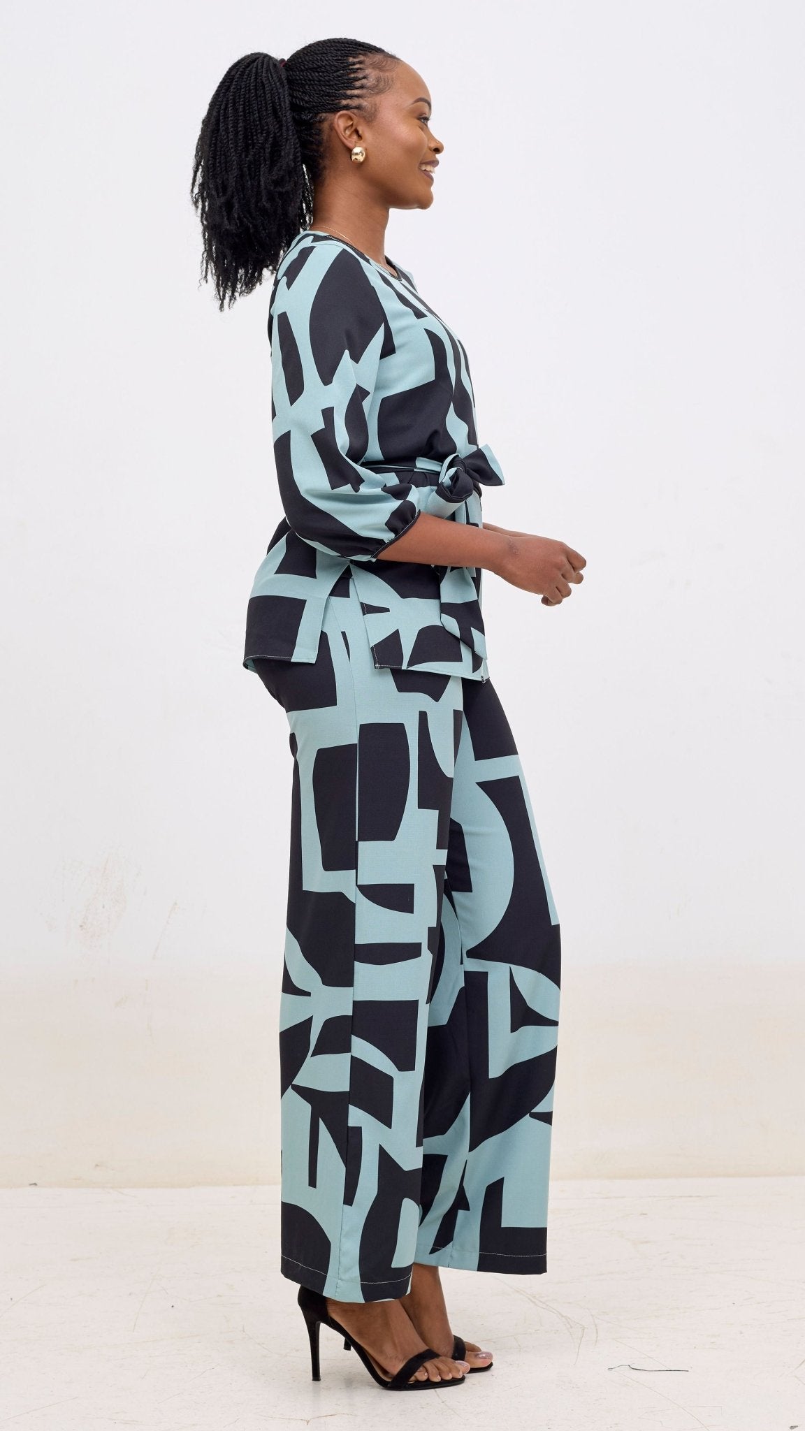 Vivo Kani Bishop Sleeve Top - Mint / Black Dashen Print - Shopzetu