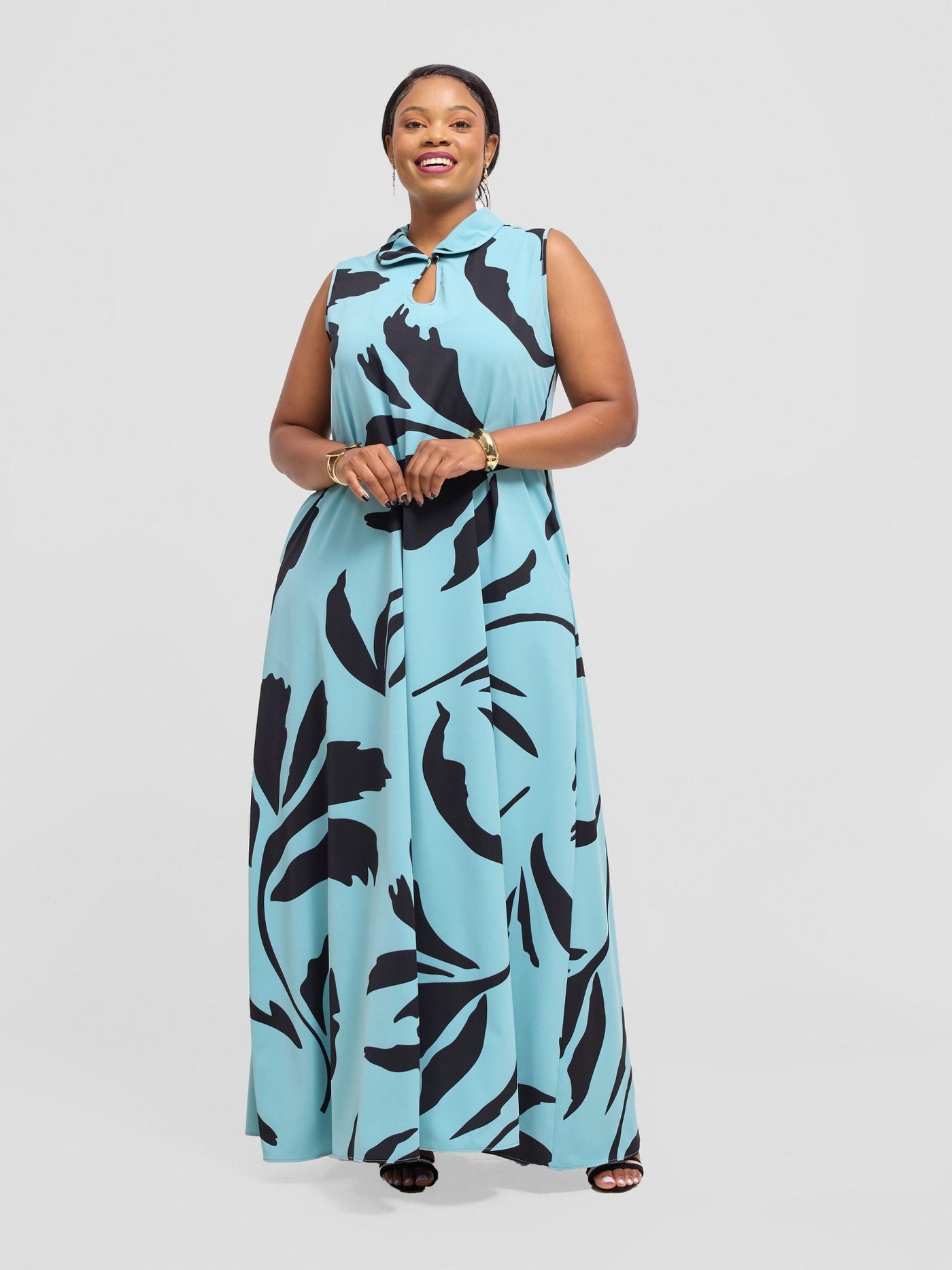 Vivo Asha Sleeveless Maxi Dress - Mint / Black Robe Print - Shopzetu