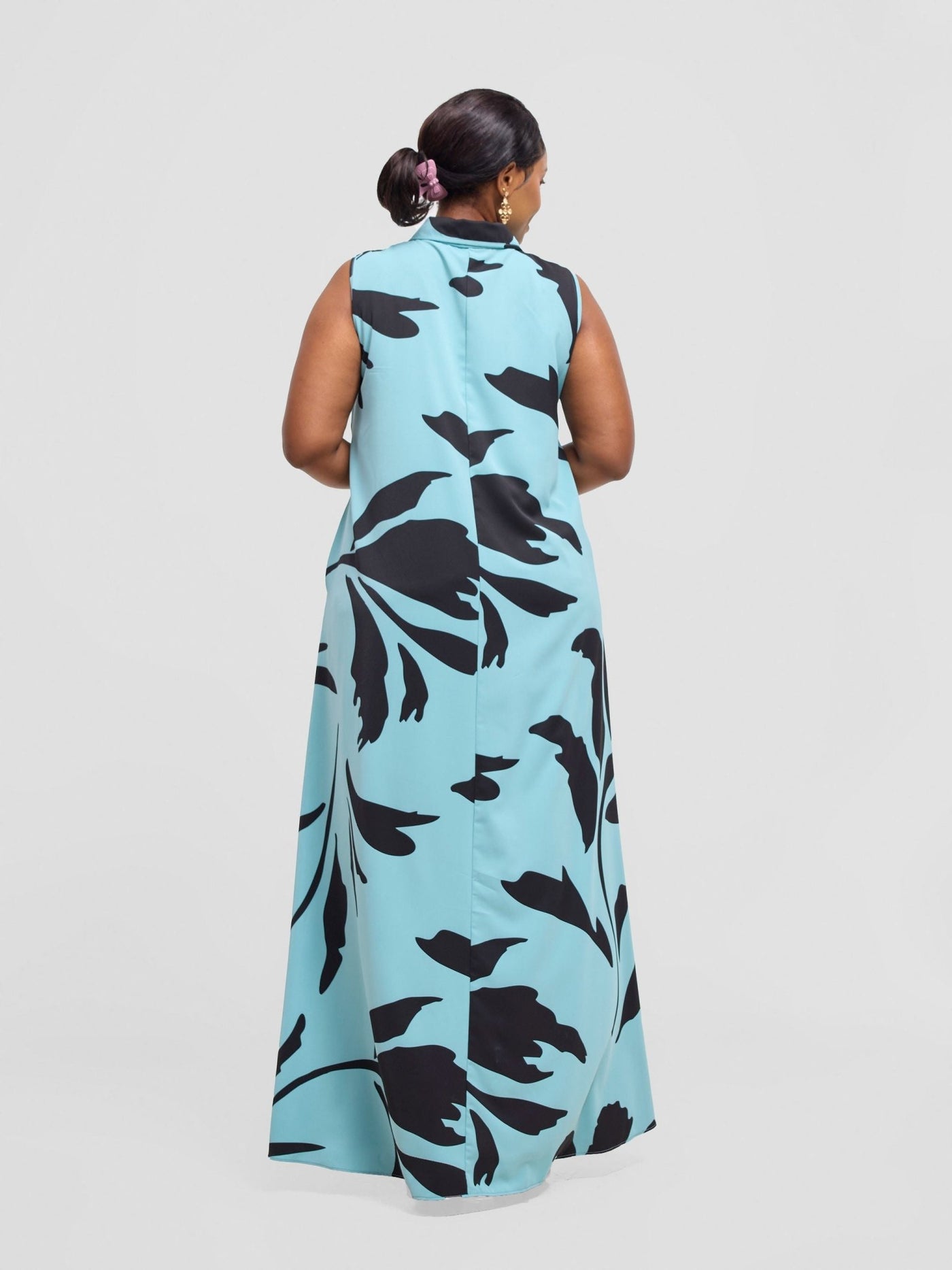 Vivo Asha Sleeveless Maxi Dress - Mint / Black Robe Print - Shopzetu
