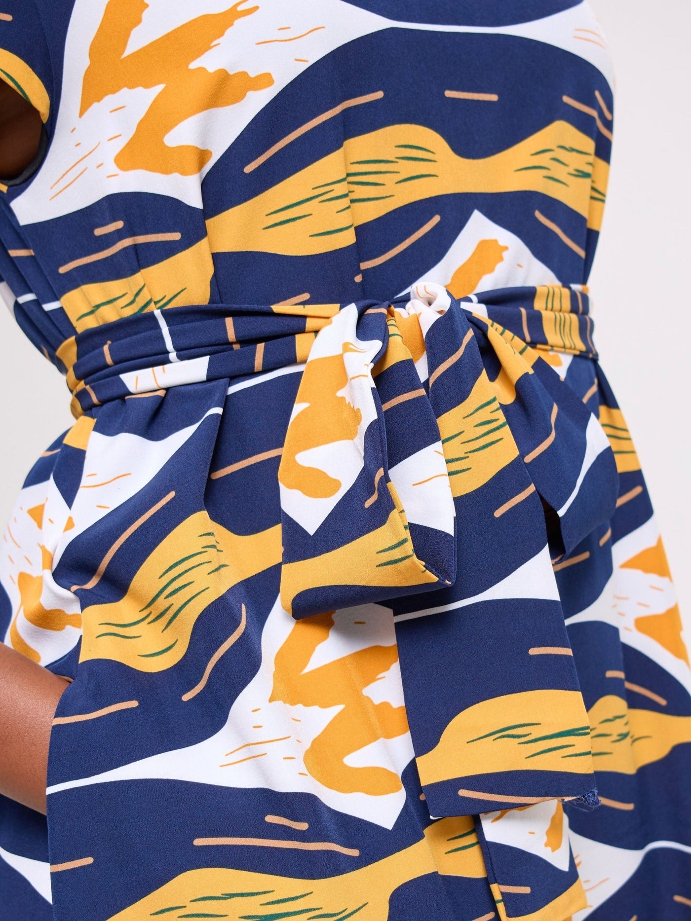 Vivo Basic Cap Sleeve Knee Length Tent Dress - Navy / Mustard Print - Shopzetu