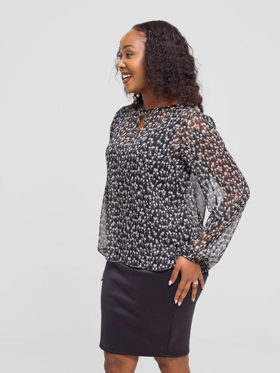 Vivo Sierra Bishop Sleeve Top - Black / Grey Lipi Print - Shopzetu