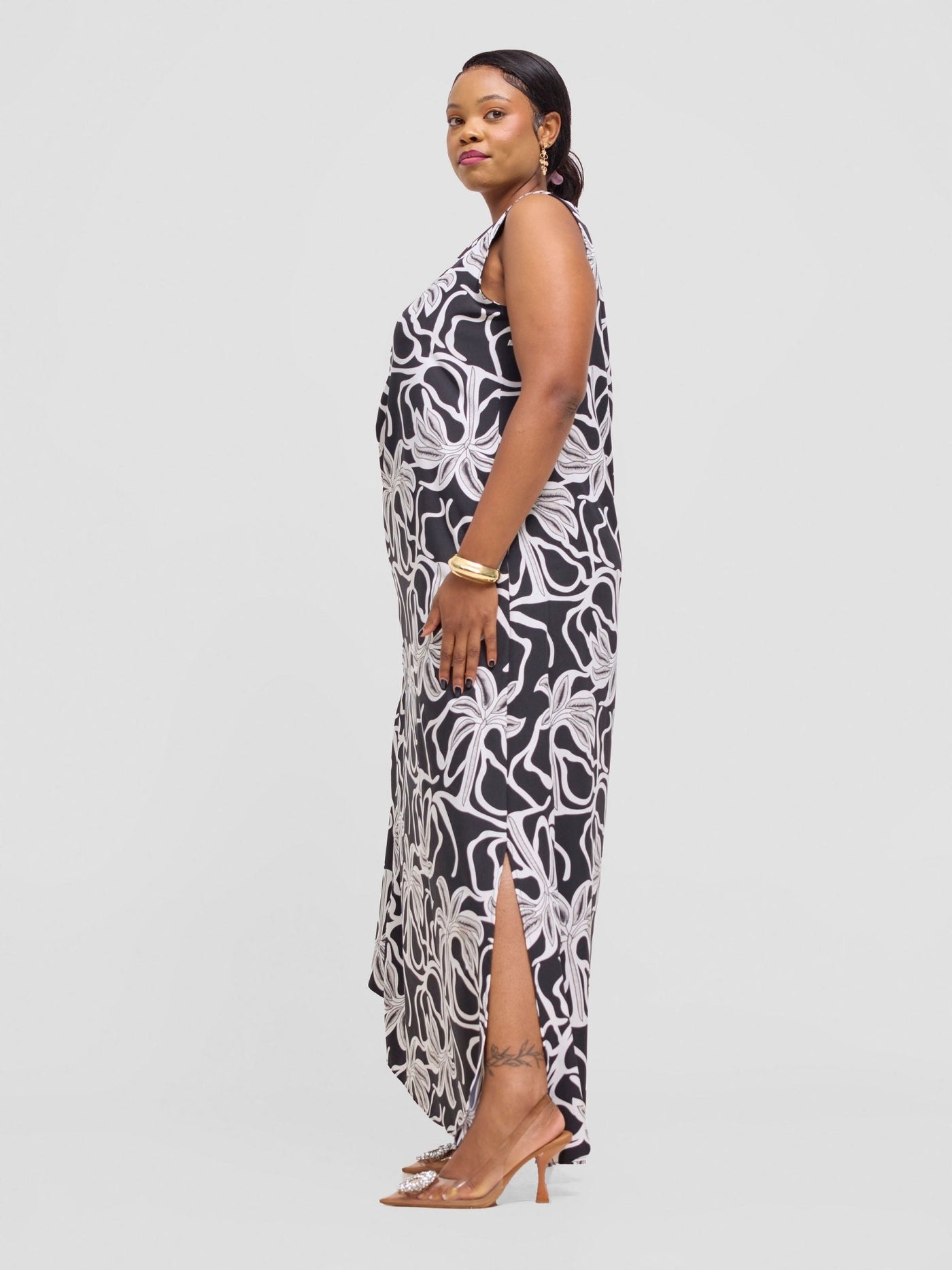 Vivo Ava Front Pleat Maxi Dress - Grey / Black Ala Print - Shopzetu