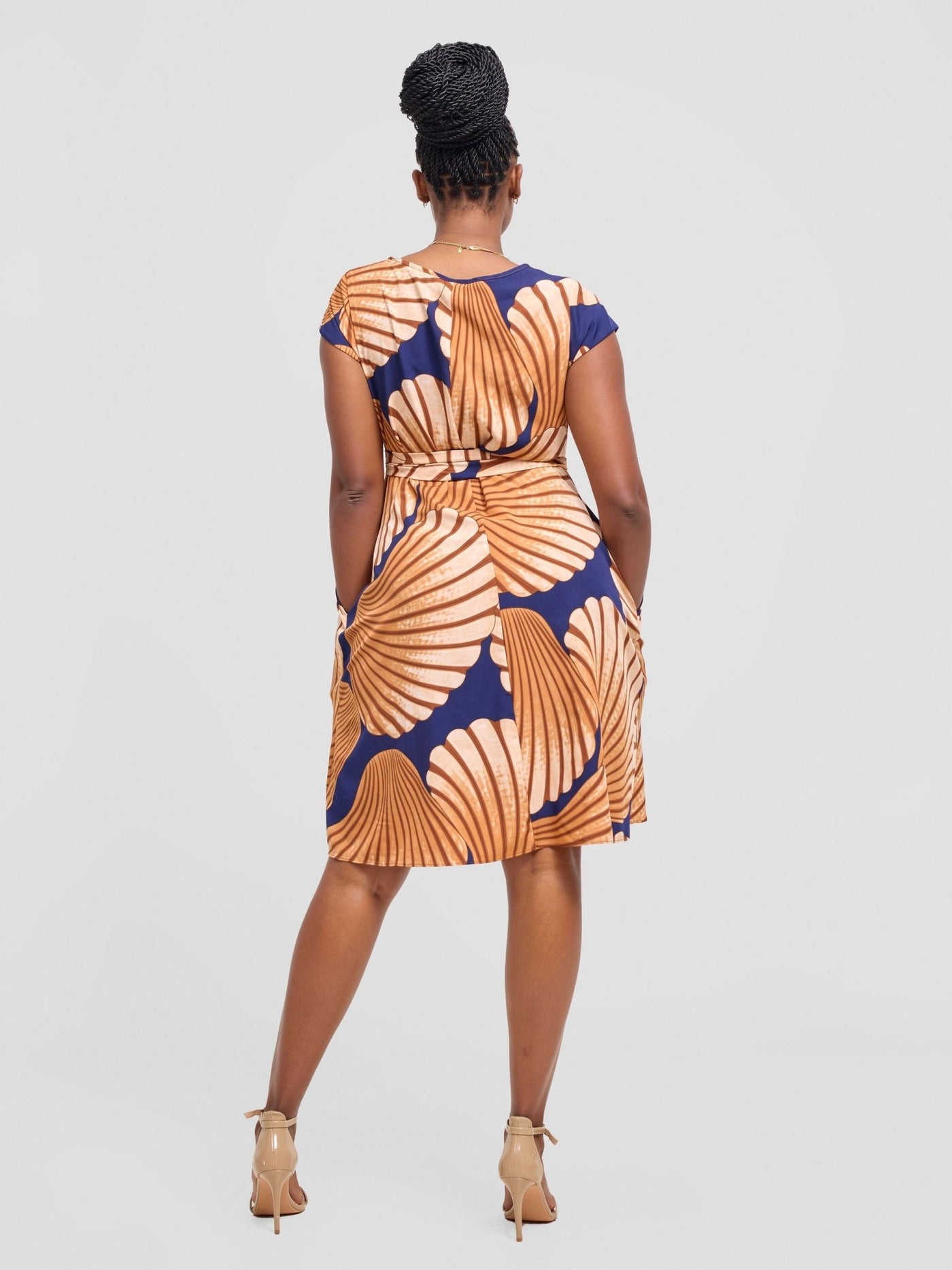 Vivo Basic Cap Sleeve Knee Length Dress - Brown / Cream Print - Shopzetu