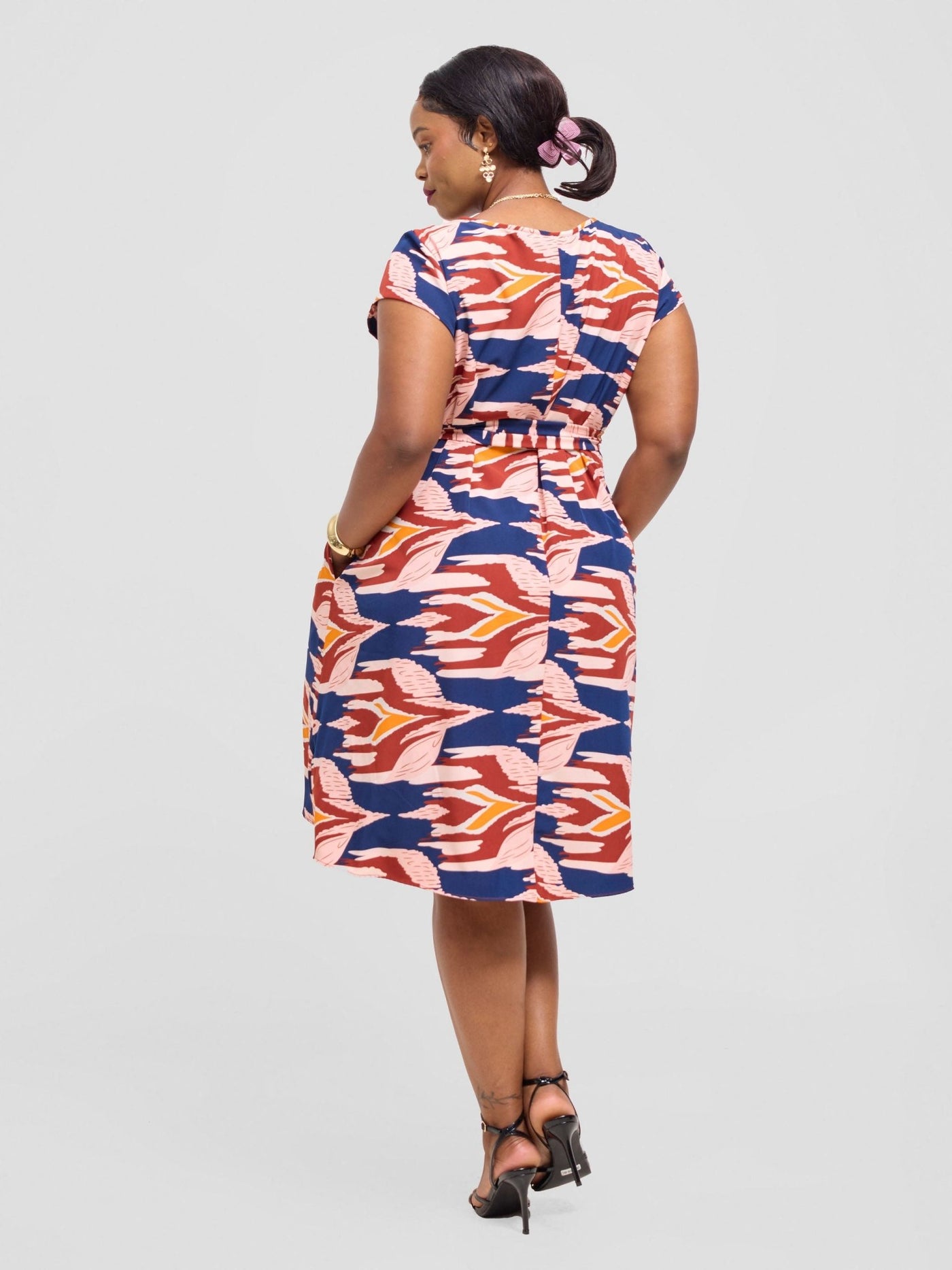 Vivo Basic Cap Sleeve Knee Length Tent Dress - Peach / Maroon Print - Shopzetu