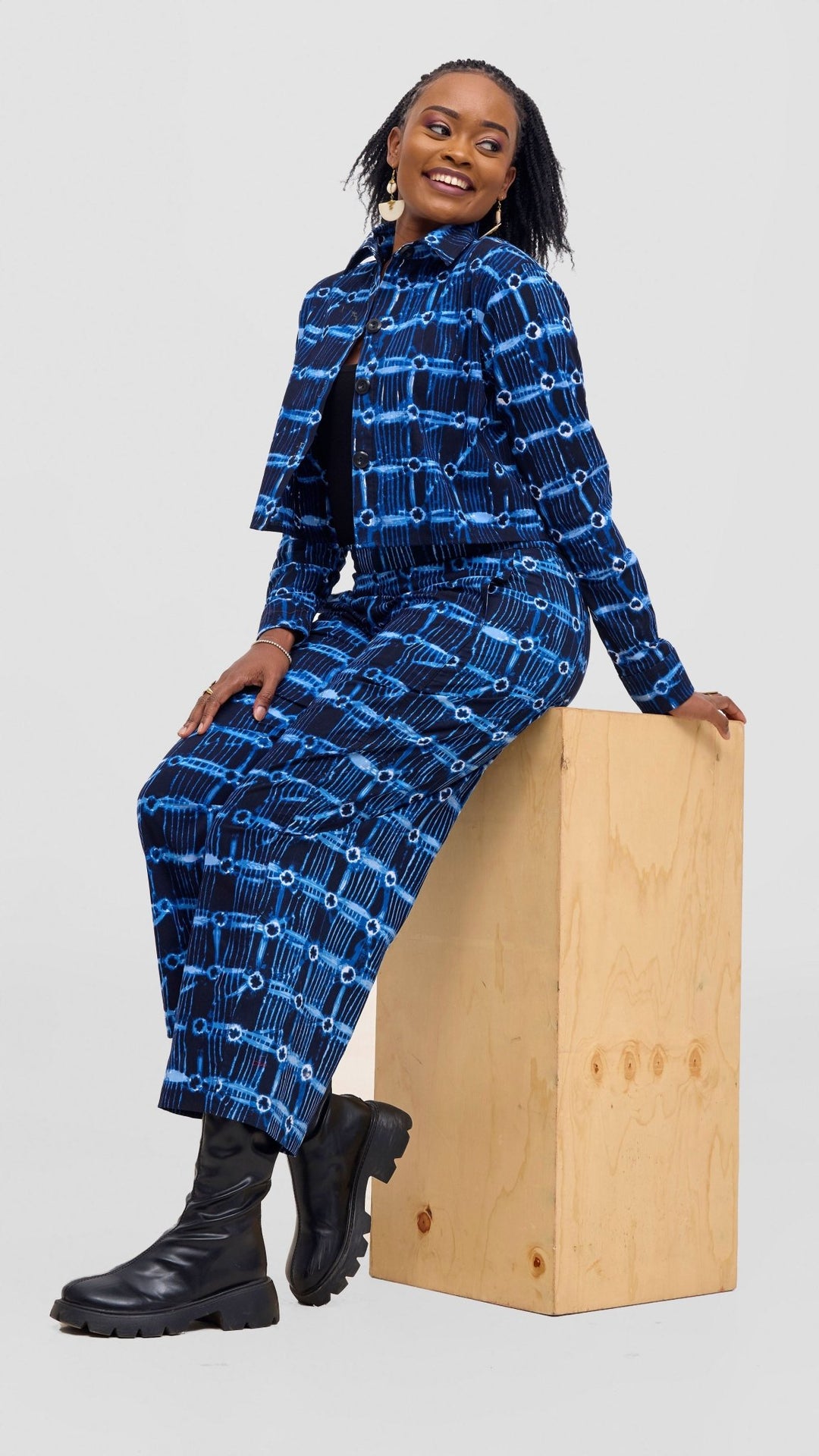Safari Tara Crop Shacket - Light Blue / Navy Dire Print - Shopzetu