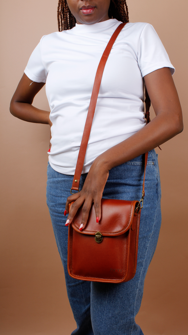 Foiyd Leather Bari Travel Slingbag - Red Tan