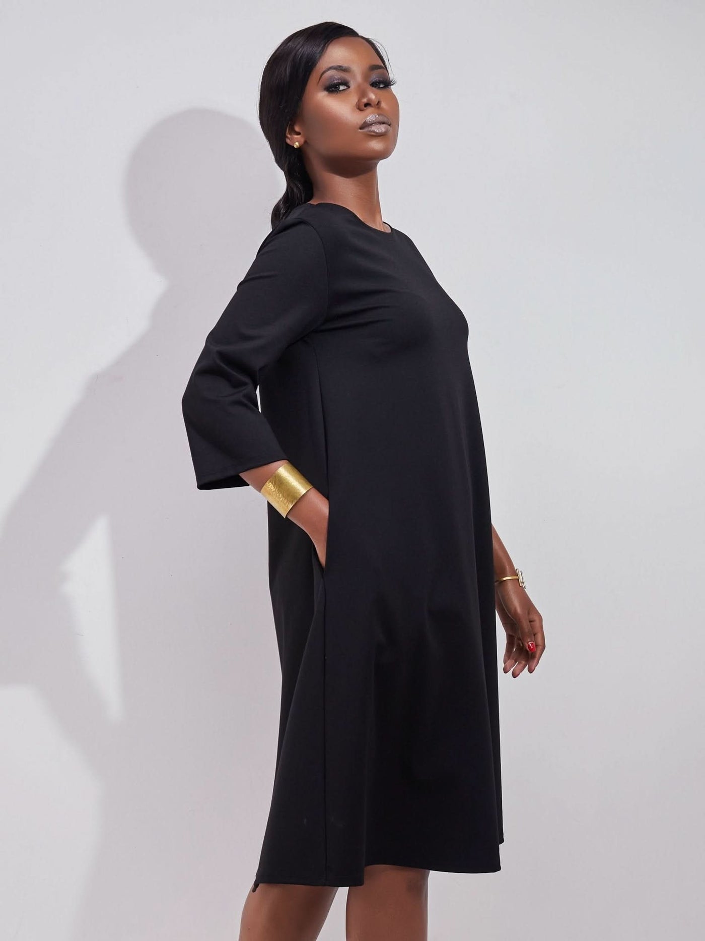 Vivo Basic 3/4 Sleeve Kena Tent Knee Length Dress - Black - Shopzetu