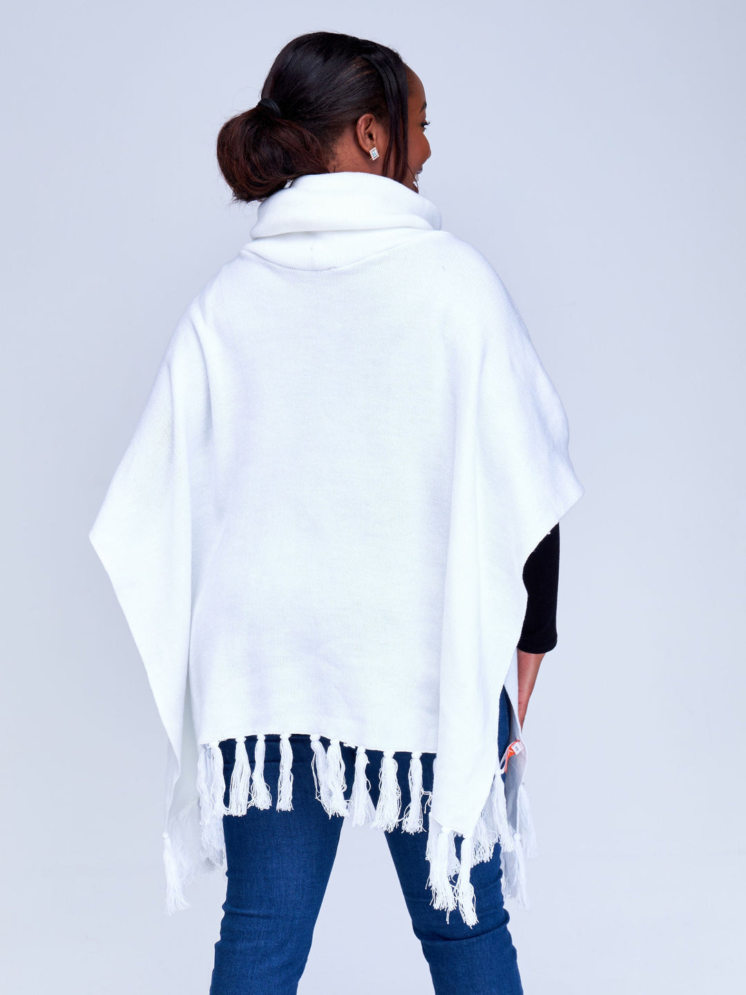 Vivo Turtleneck Knit Fringe Poncho - White