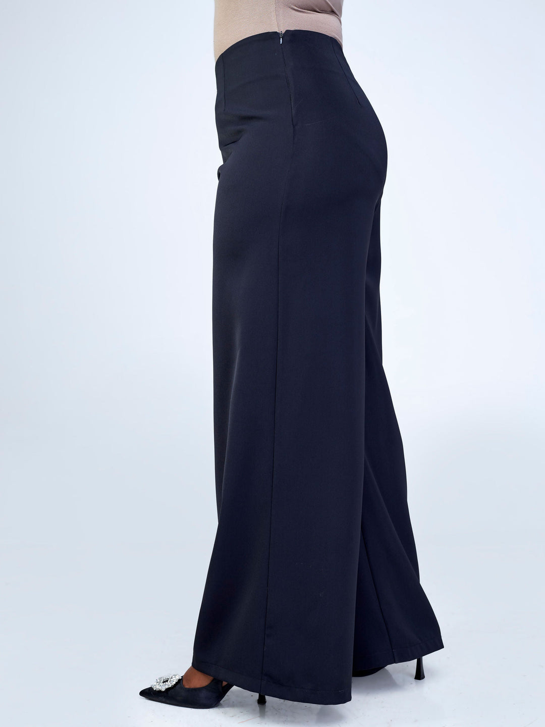Vivo Tatili Wide Leg Pants in Heavy Crepe - Black