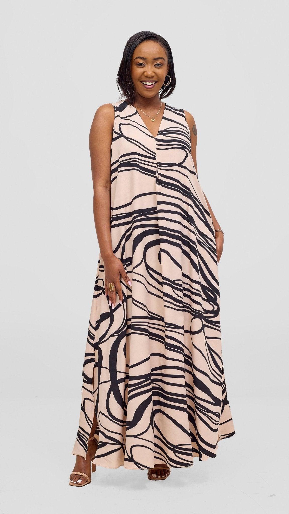 Vivo Ava Front Pleat Maxi Dress - Cream / Black Print - Shopzetu