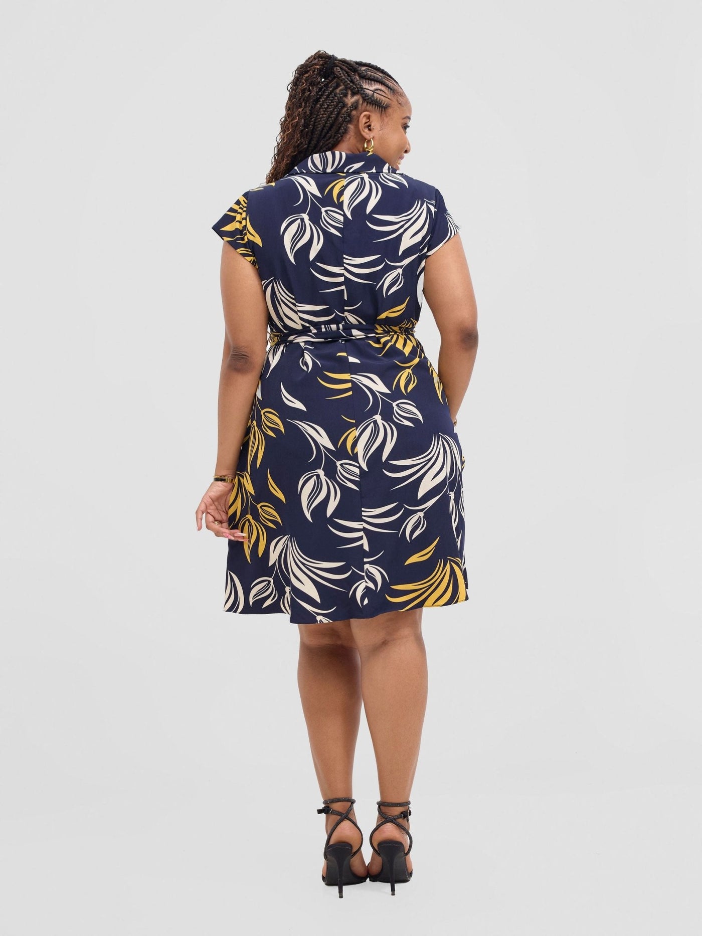 Vivo Zuri Cap Sleeve Knee Length Dress - Navy / Mustard Igabi Print - Shopzetu