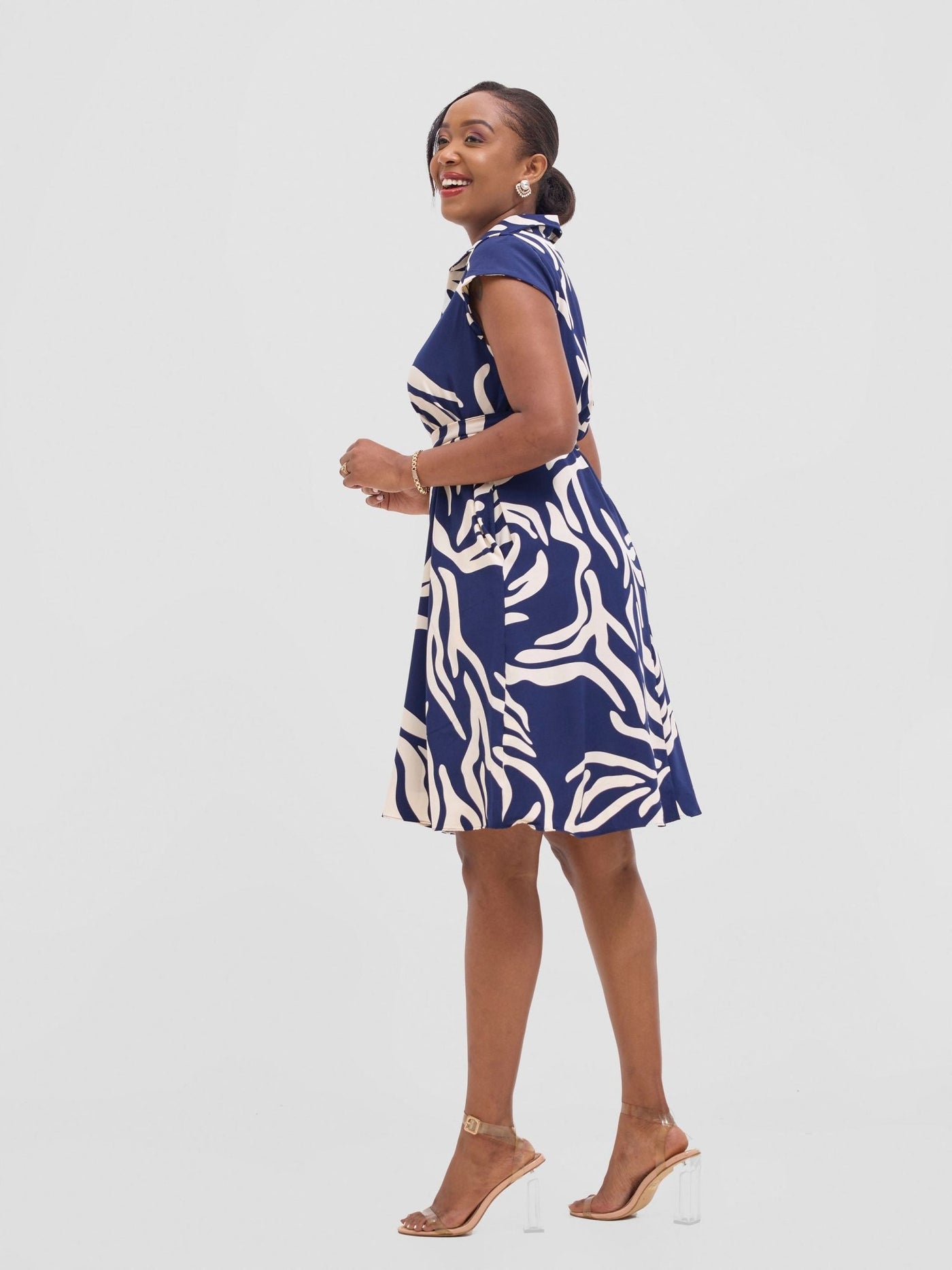 Vivo Zuri Cap Sleeve Knee Length Dress - Navy / Cream Umaca Print - Shopzetu