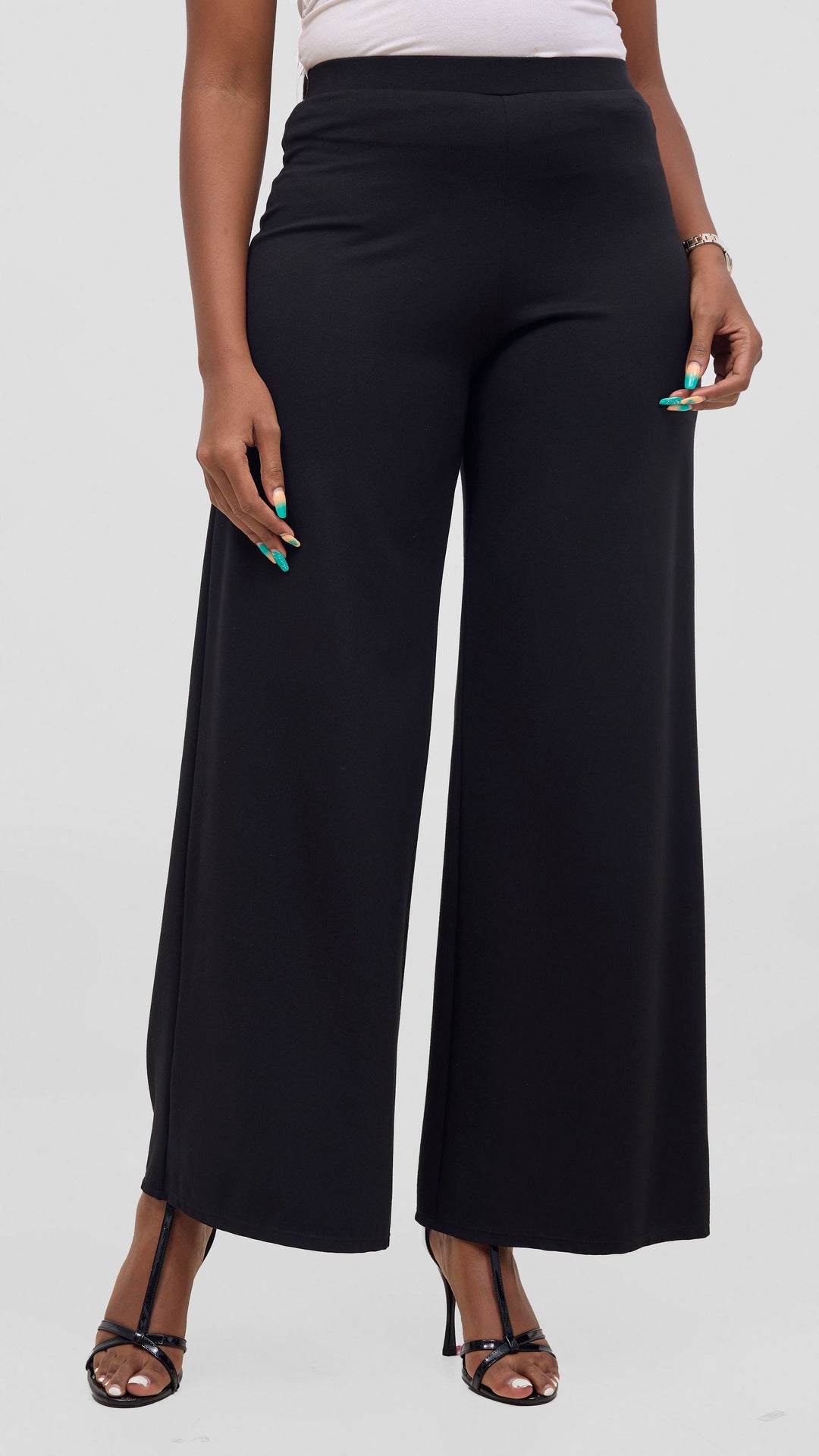 Vivo Aleri Wide Leg Pants in Ponte - Black