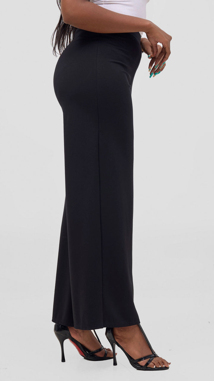 Vivo Aleri Wide Leg Pants in Ponte - Black