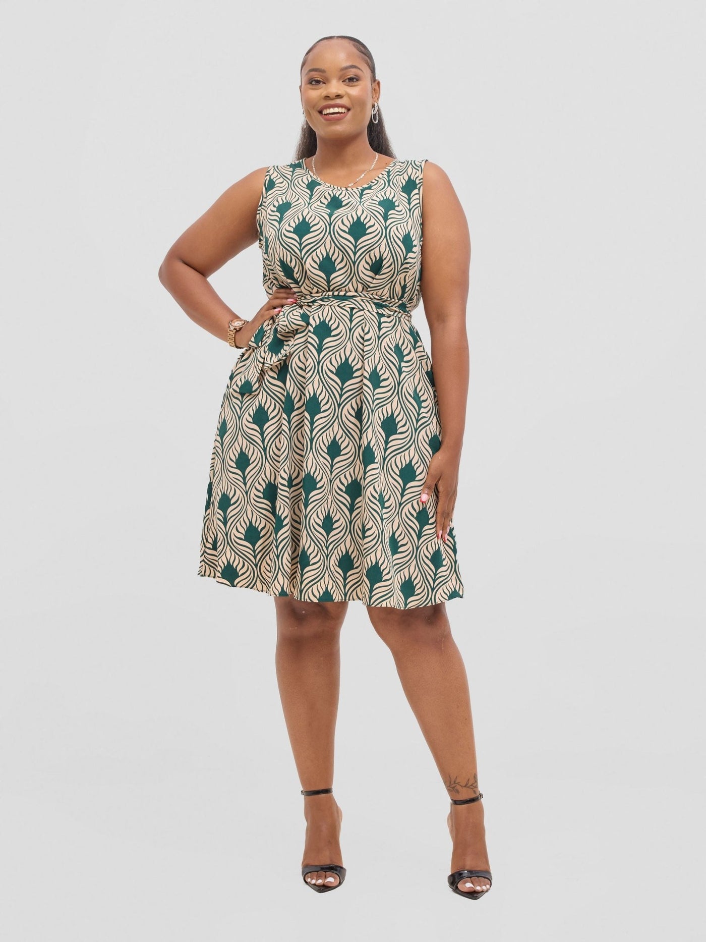 Vivo Basic Sleeveless Tent Dress - Cream / Green Sinka Print - Shopzetu