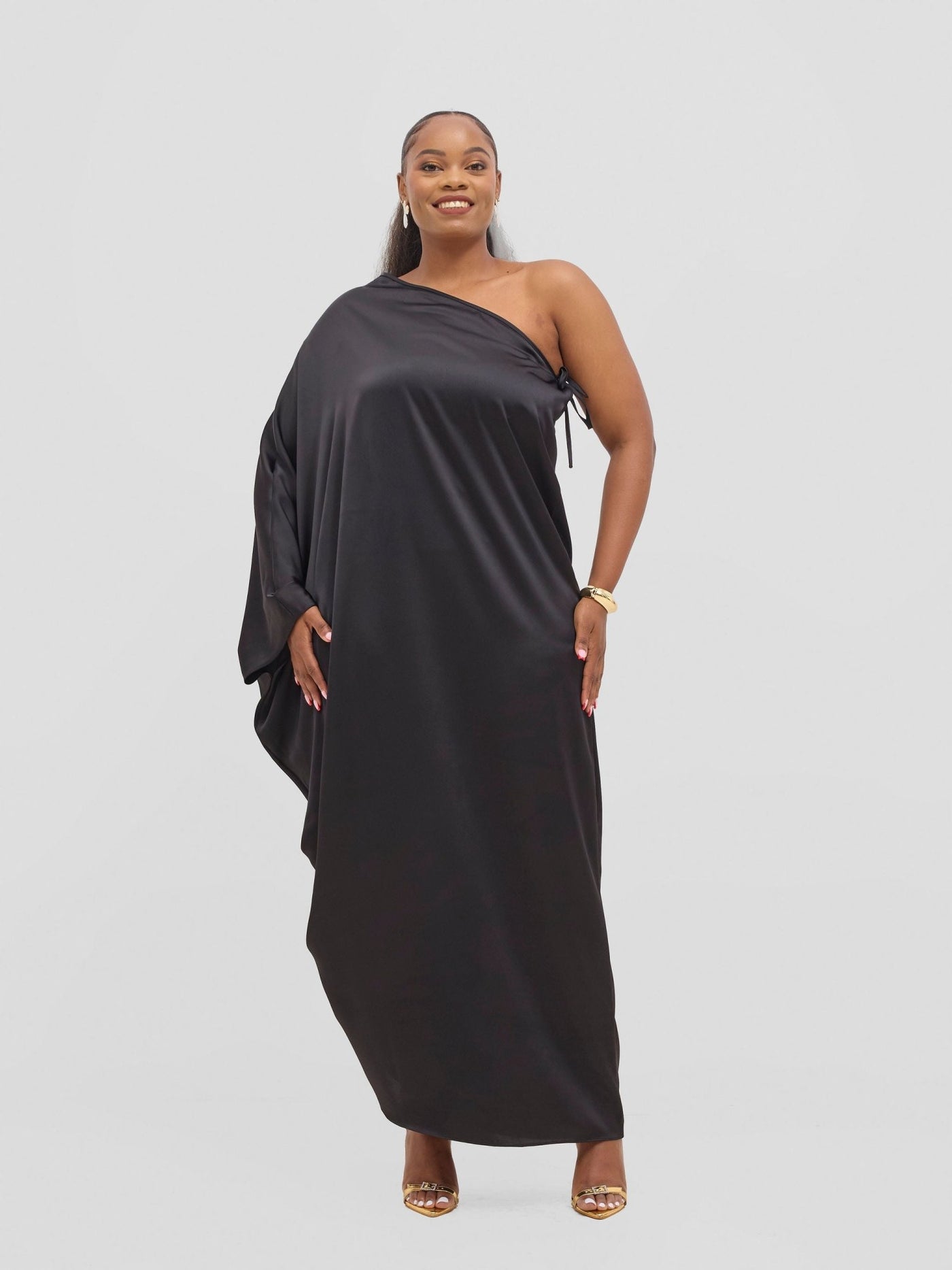 Vivo Yene One Shoulder Kaftan - Black - Shopzetu