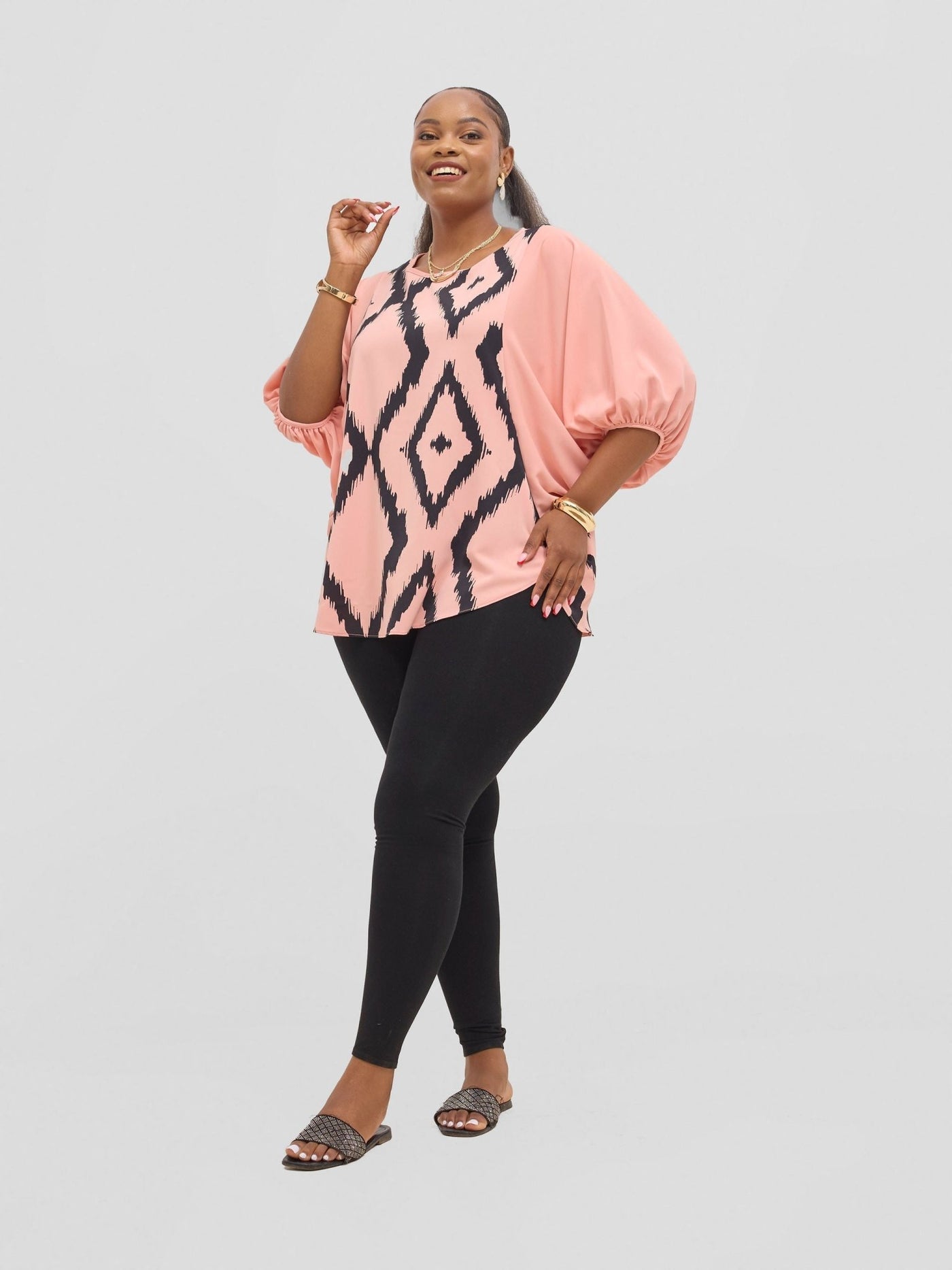 Vivo Seli Wide Top - Peach / Black Esli Print - Shopzetu