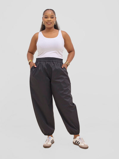 Safari Sizani Barrel Pants - Black - Shopzetu