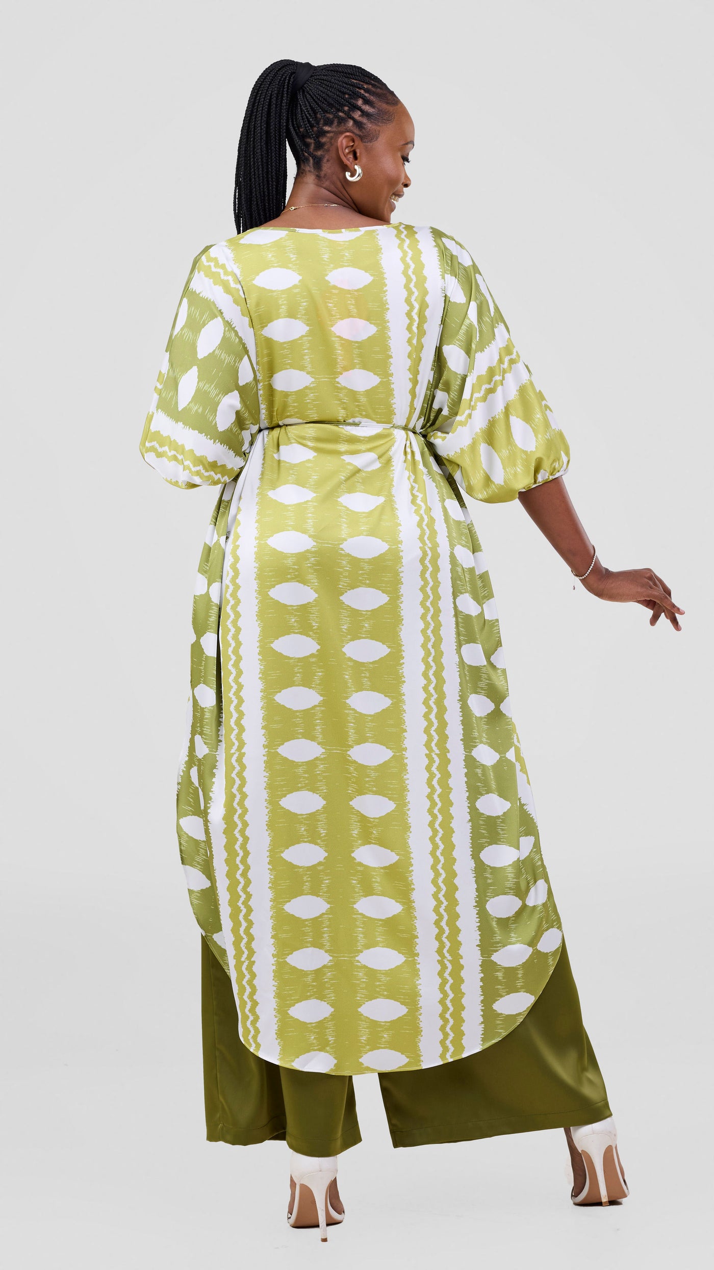 Vivo Essi Scalloped Top - White / Olive Print