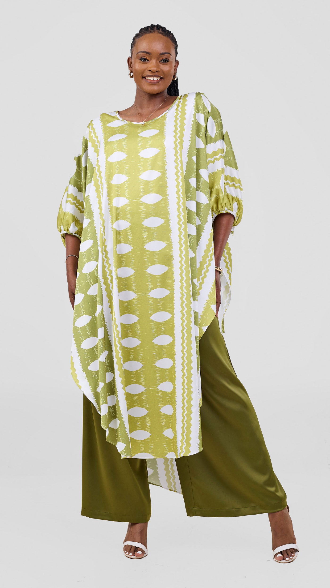 Vivo Essi Scalloped Top - White / Olive Print