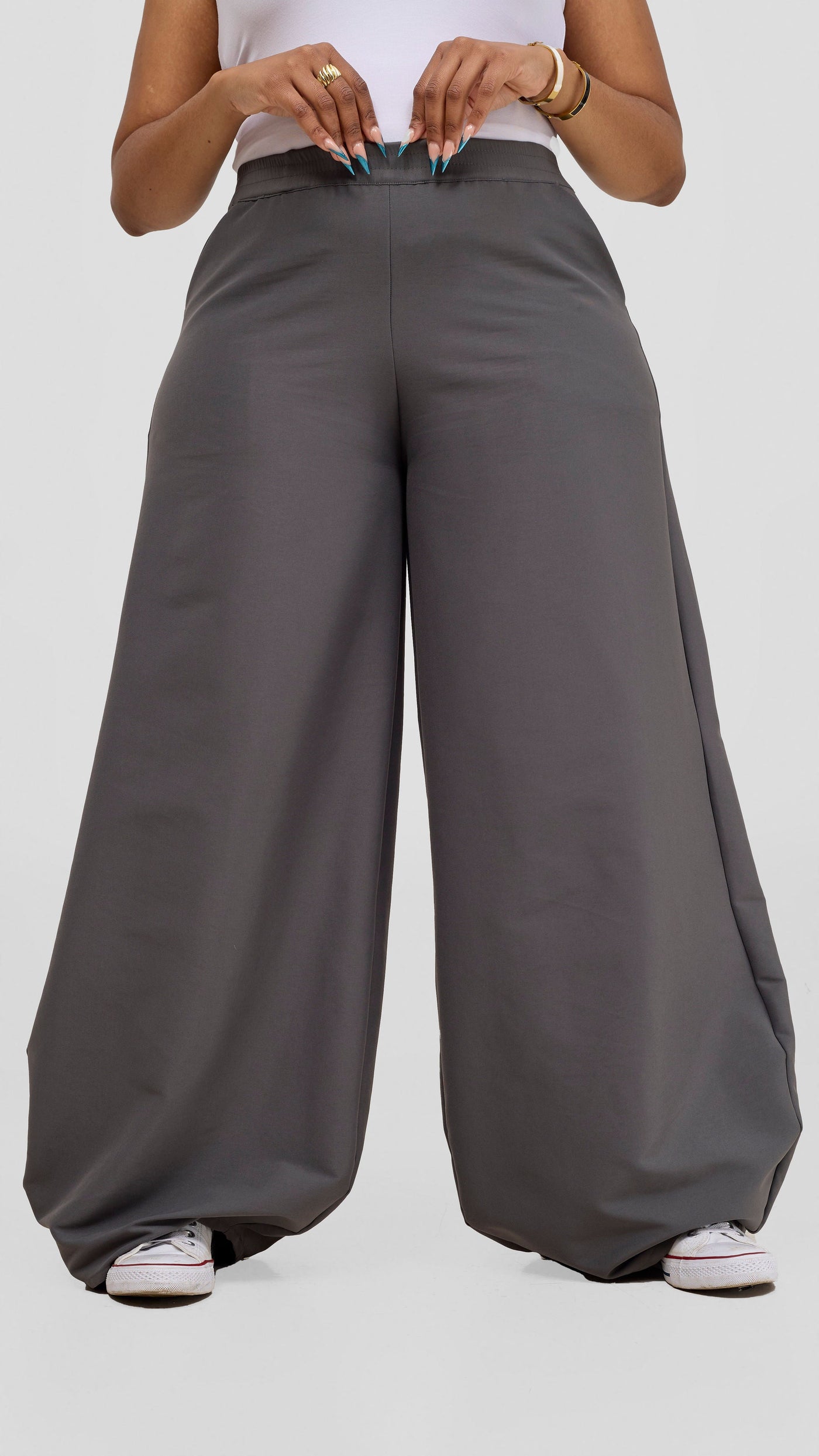 Zoya Temo Parachute Pants -Dark Grey
