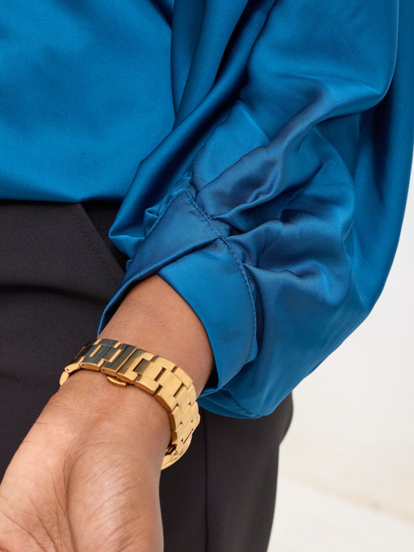 Vivo Sawari Crossed Cuff Batwing Top - Teal - Shopzetu