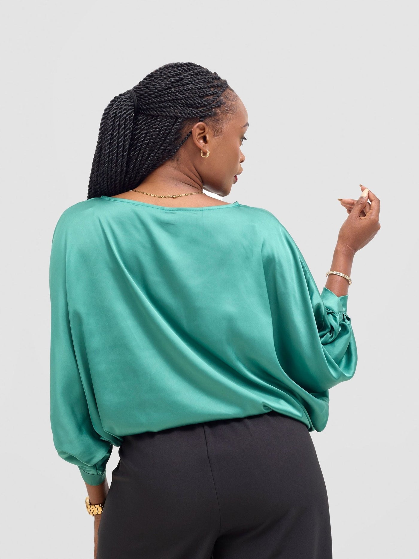 Vivo Sawari Crossed Cuff Batwing Top - Dusty Green - Shopzetu