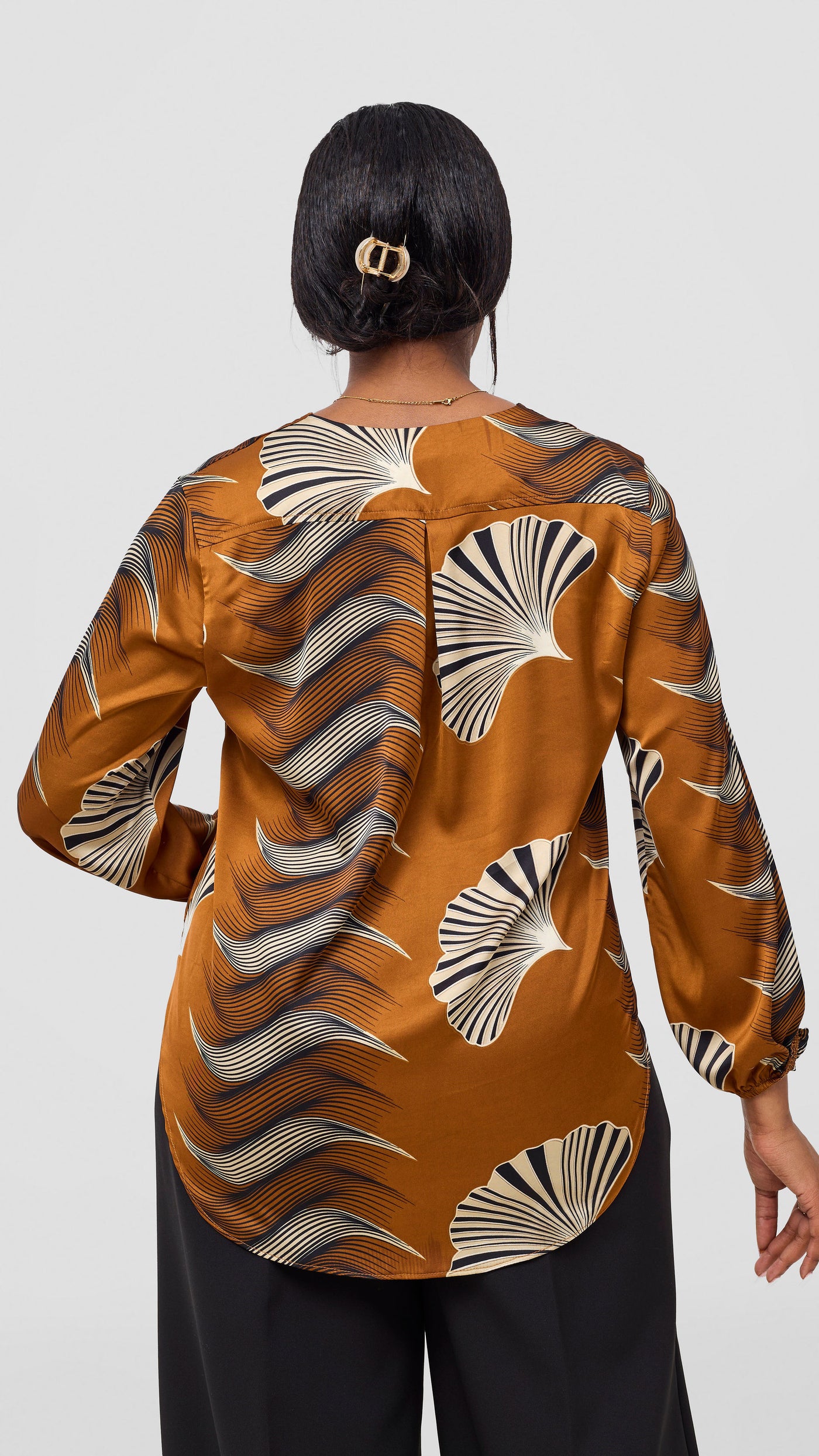 Vivo Dua Satin Bishop Sleeve Top - Dark Mustard / Black Print
