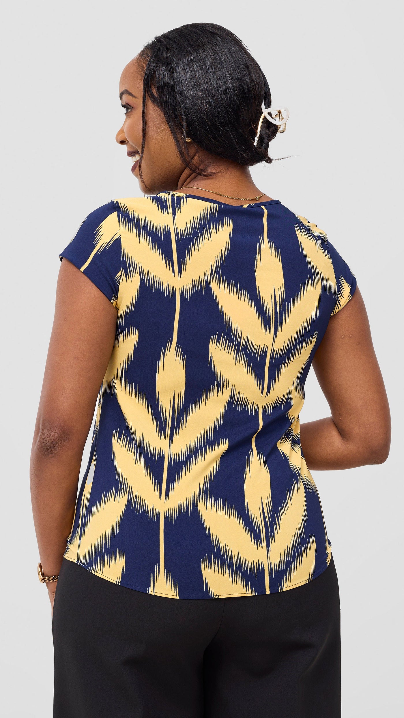 Vivo Basic Crepe Cap Sleeve Top - Navy / Mustard Print