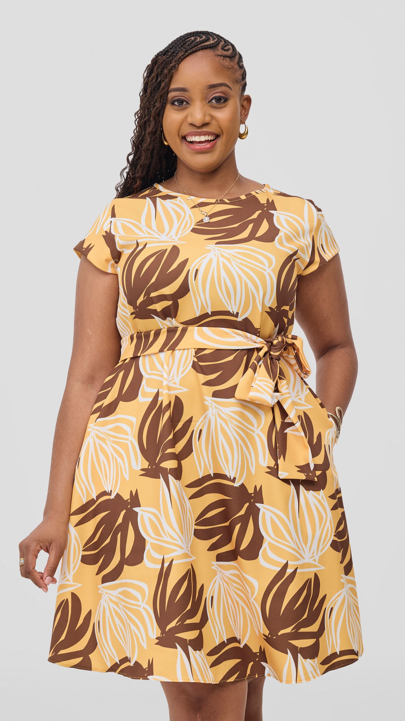Vivo Pendo Cap Sleeve Tent Knee Length Dress - Mustard / Brown Akila Print