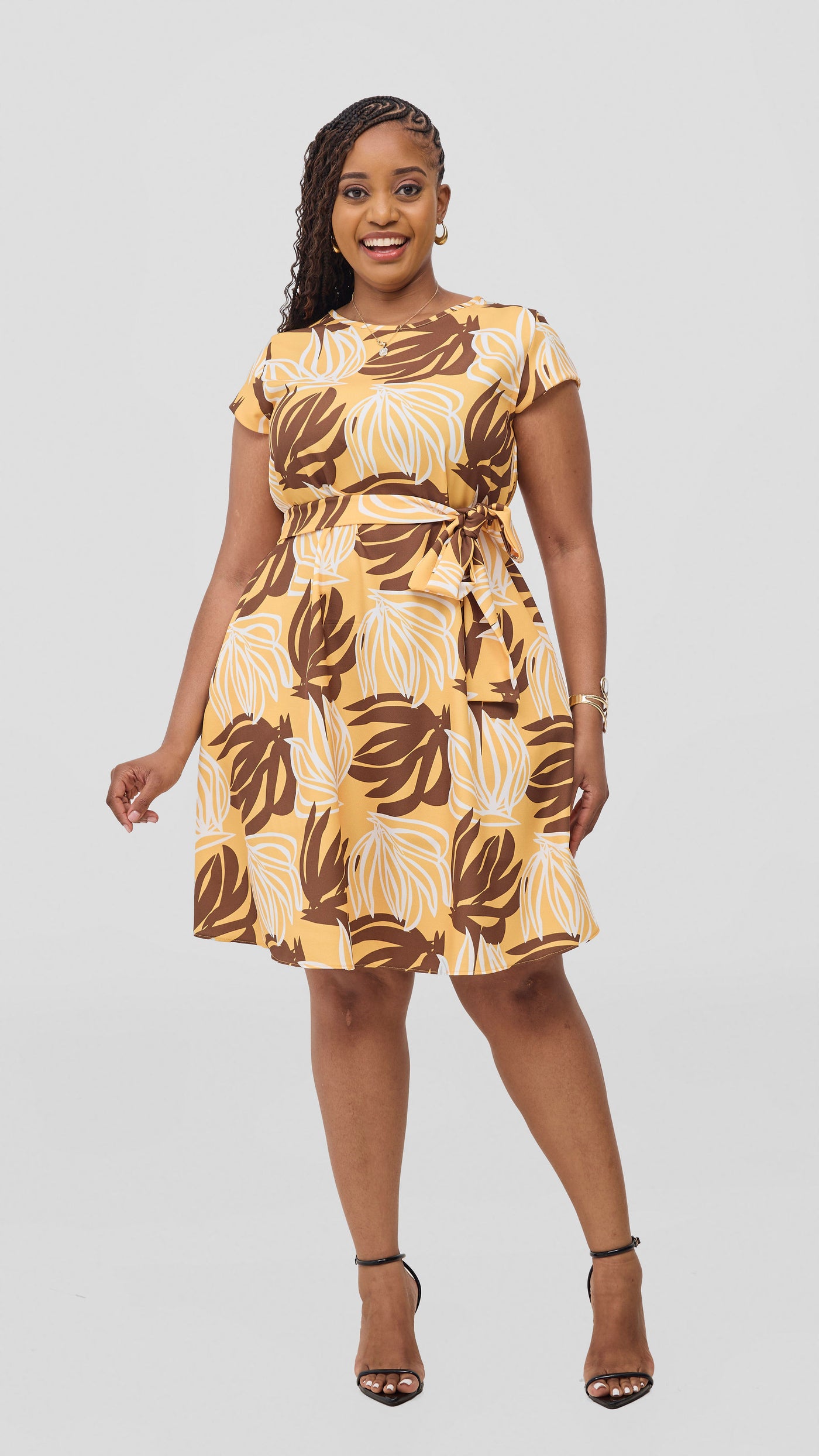 Vivo Pendo Cap Sleeve Tent Knee Length Dress - Mustard / Brown Akila Print