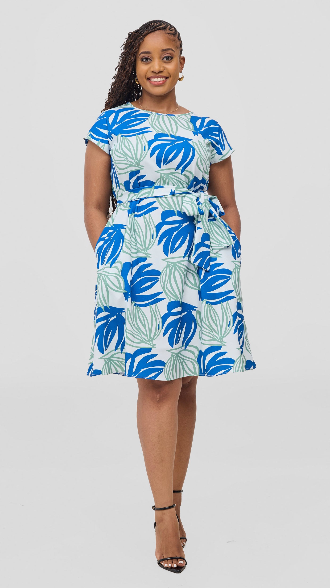 Vivo Pendo Cap Sleeve Tent Knee Length Dress - Blue / Green Akila Print