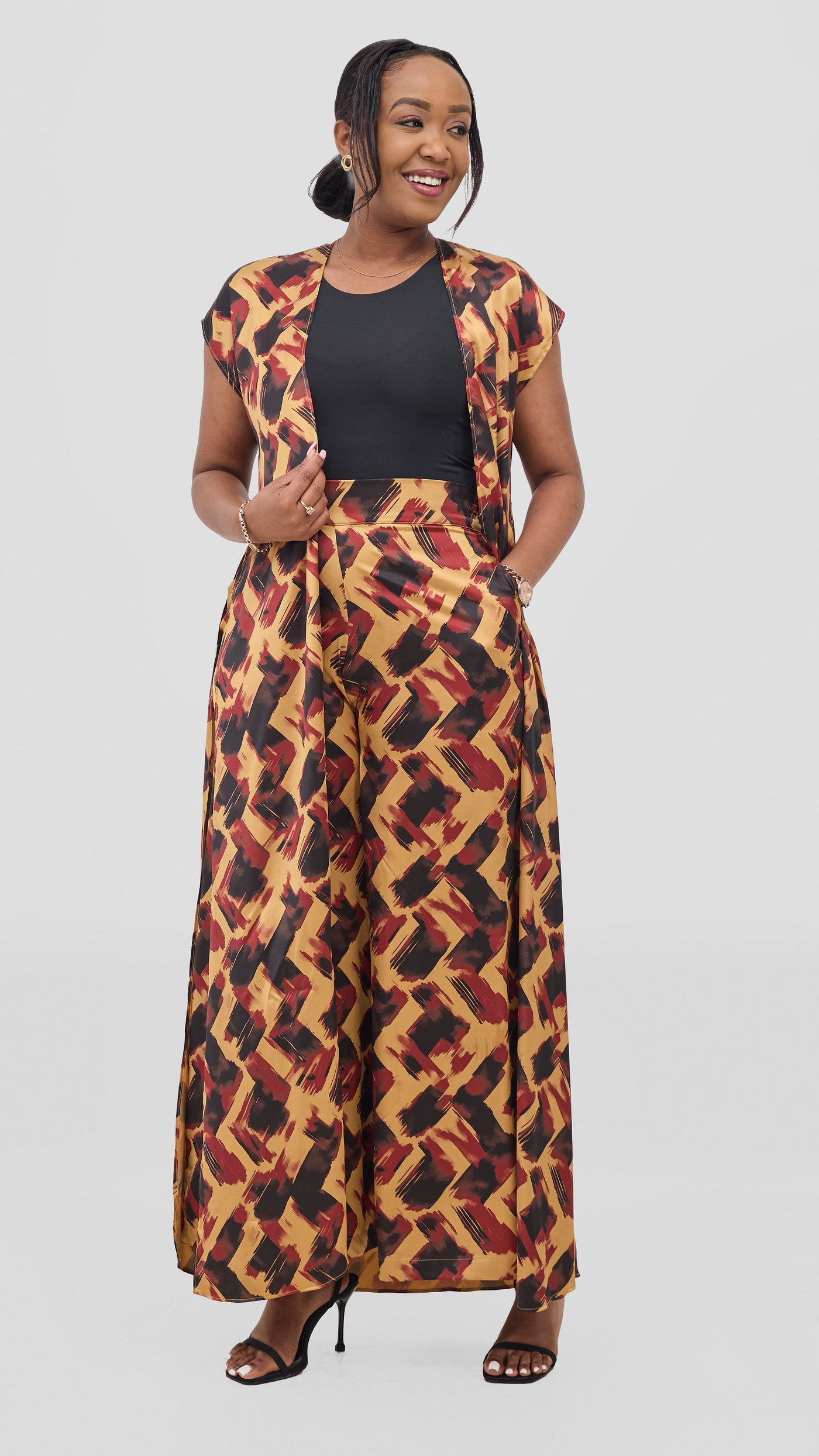 Vivo Chidii Drop Shoulder Kimono - Dark Red / Black Tulu Print