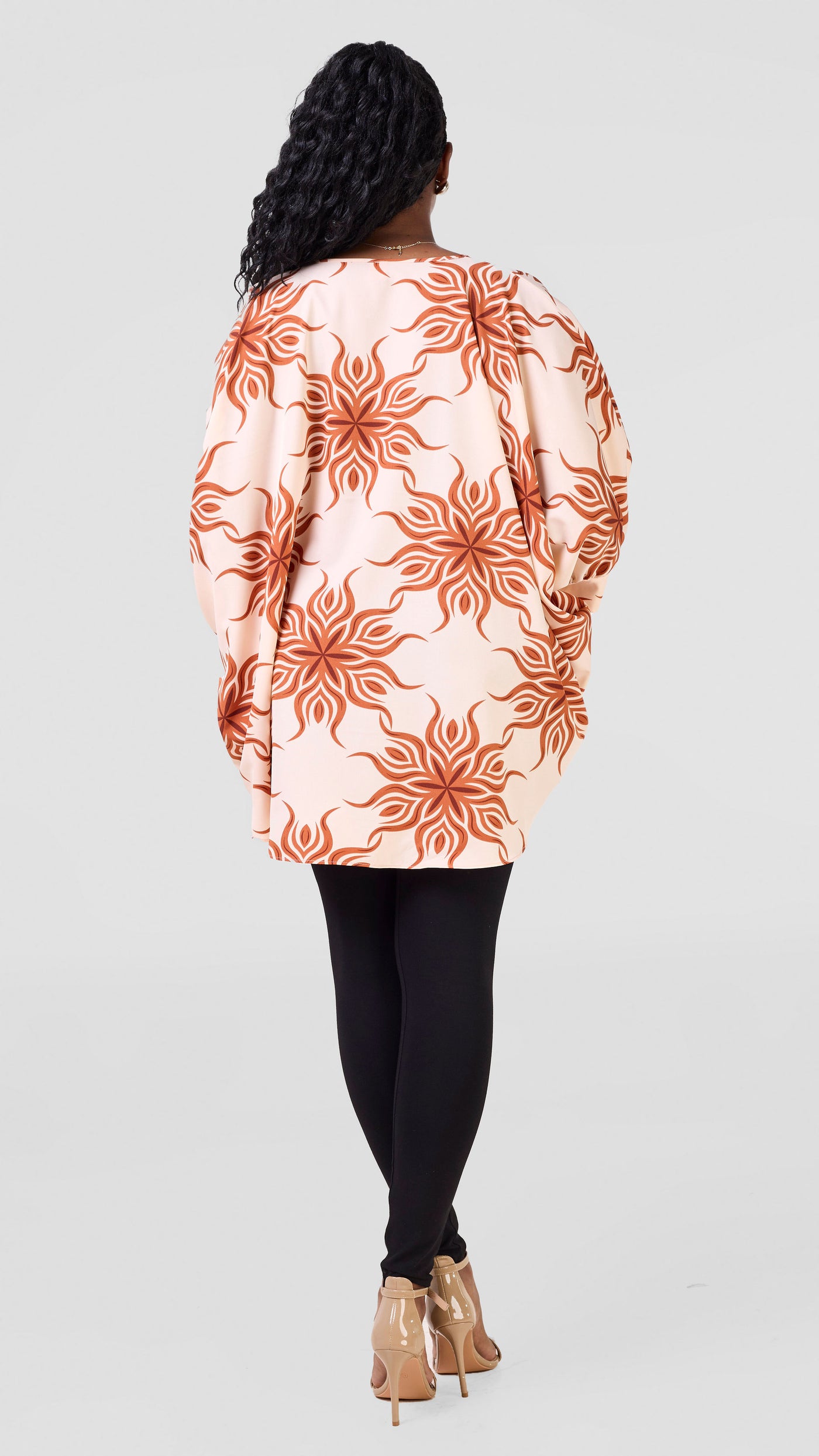 Vivo Mistari Gathered Sleeve Top - Cream / Rust Print