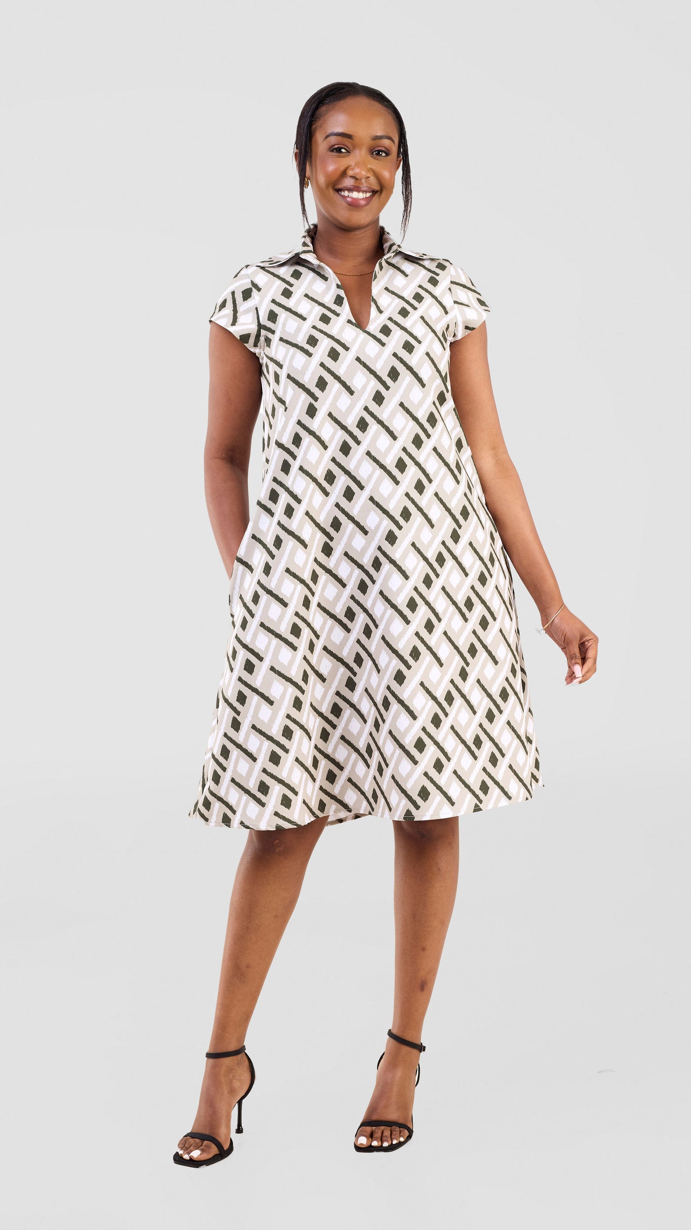Vivo Mandla Tent Dress - Sage / Dark Green Kile Print