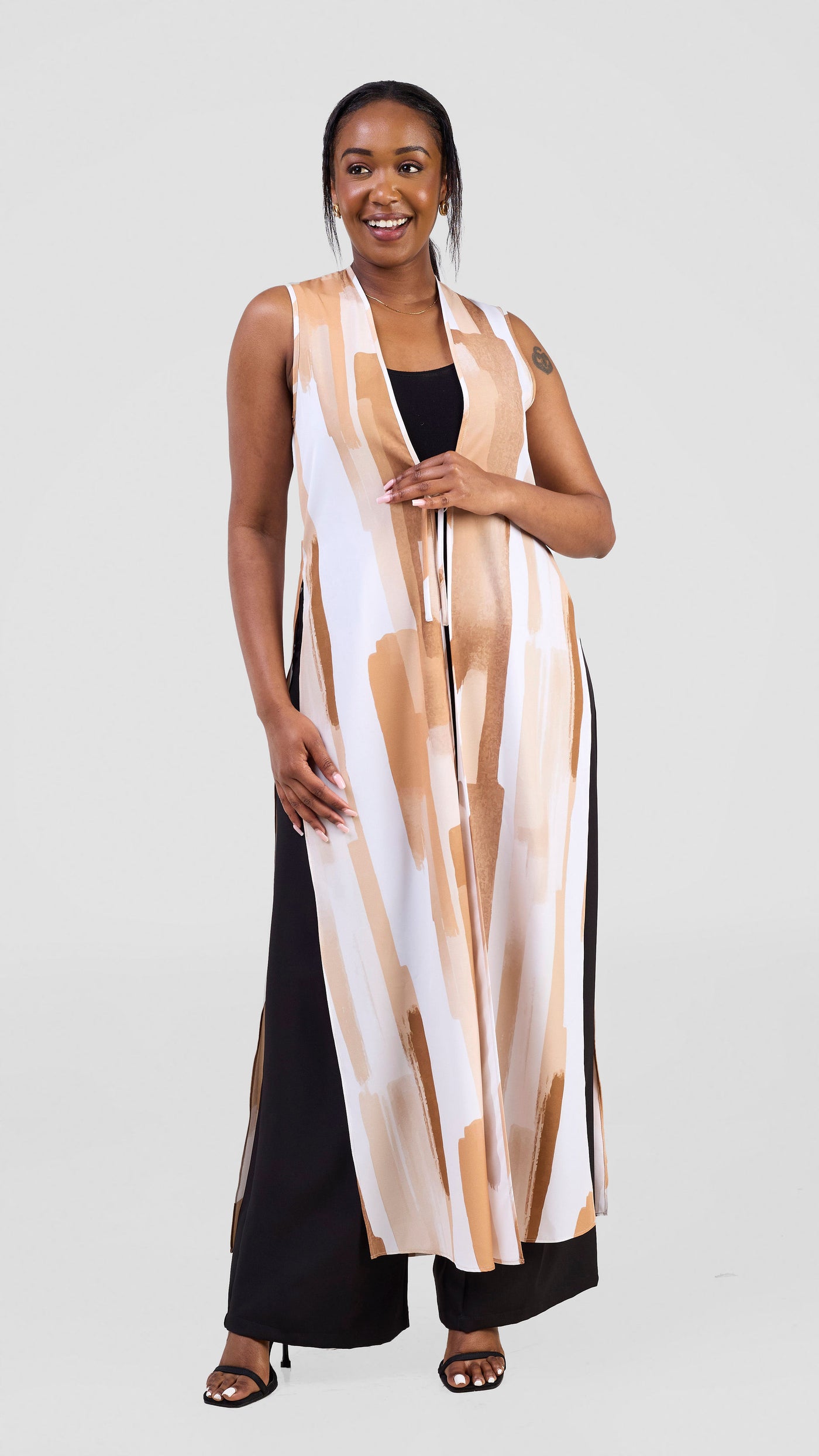 Vivo Isabi Sleeveless Kimono - White / Tan Pasi Print