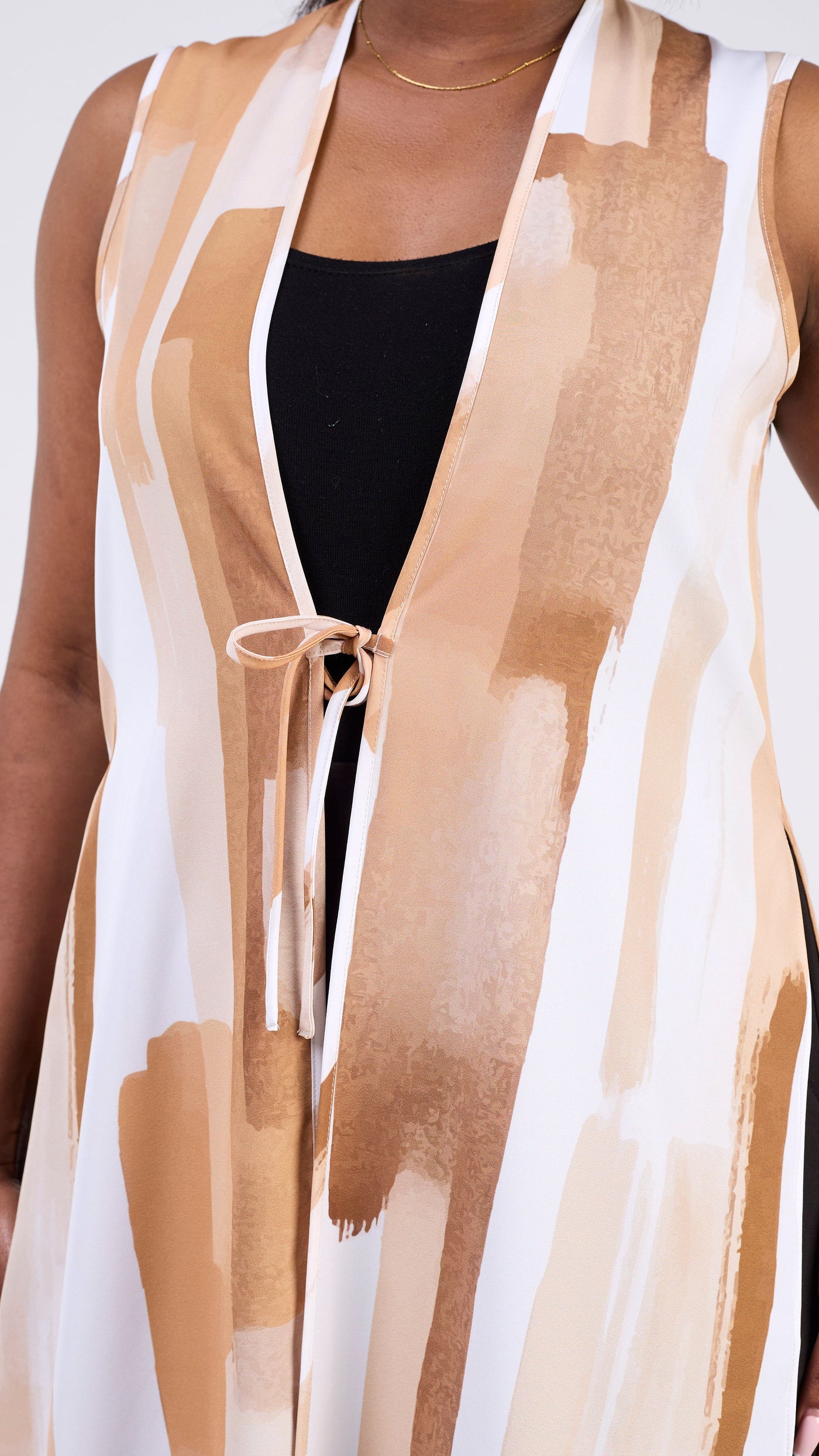 Vivo Isabi Sleeveless Kimono - White / Tan Pasi Print